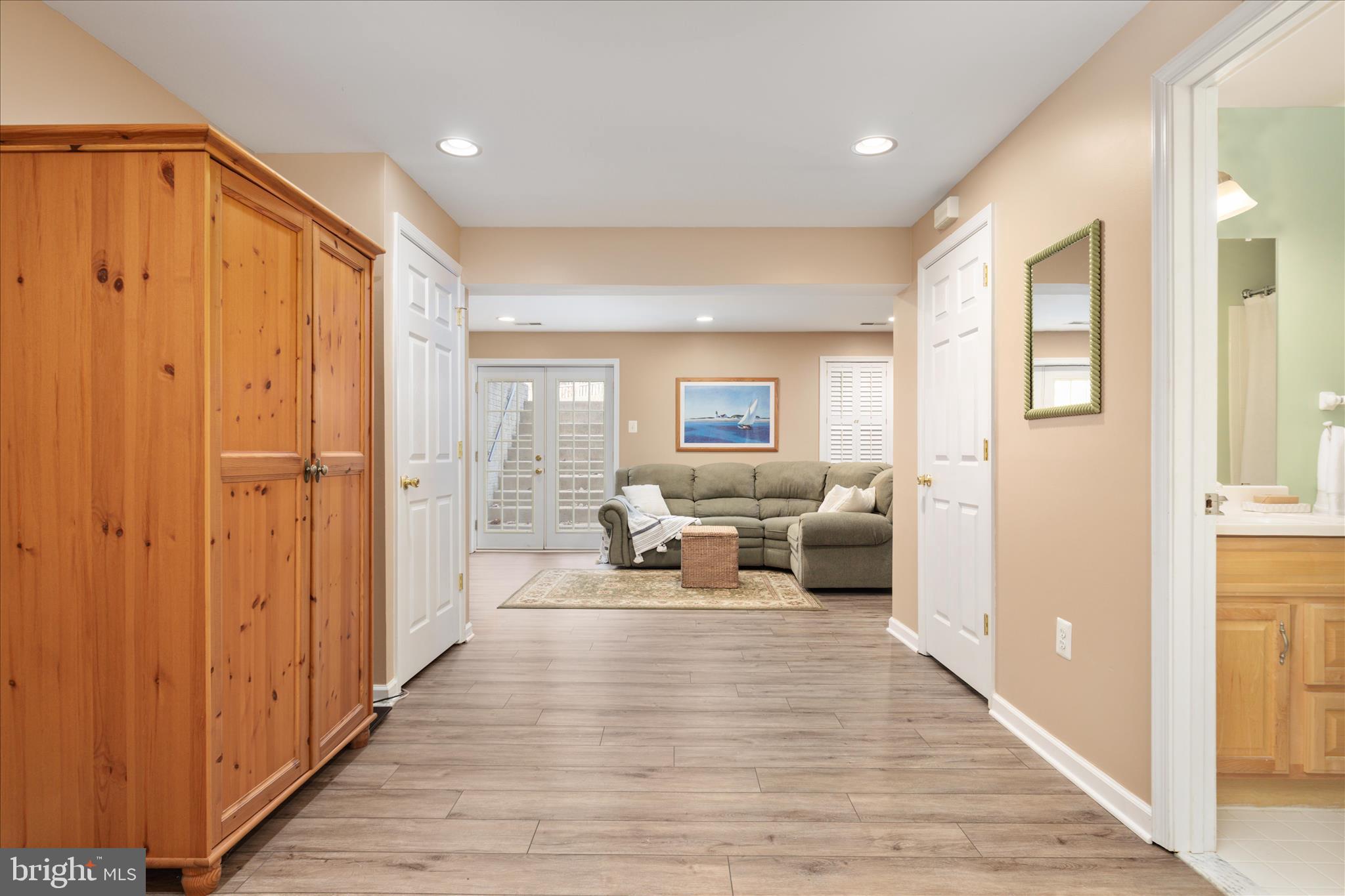 BRIDLEWOOD MANOR - Residential