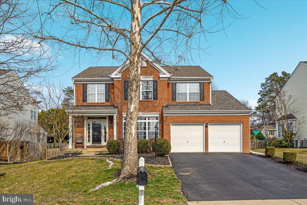 BRIDLEWOOD MANOR - Residential