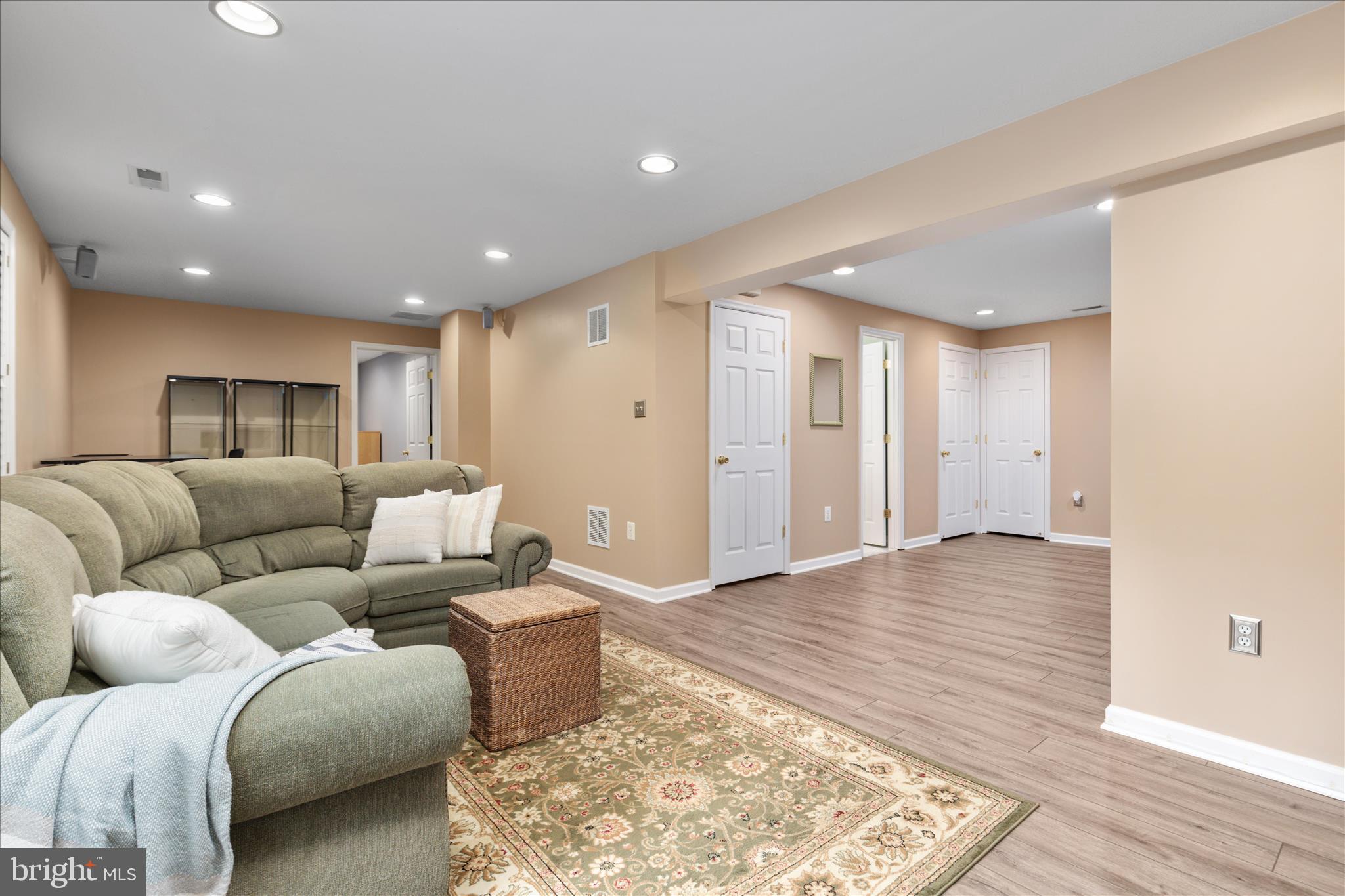 BRIDLEWOOD MANOR - Residential