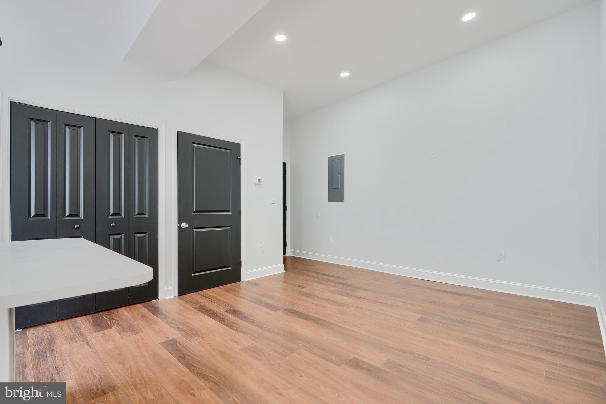 HAMPDEN HISTORIC DISTRICT - Residential Lease