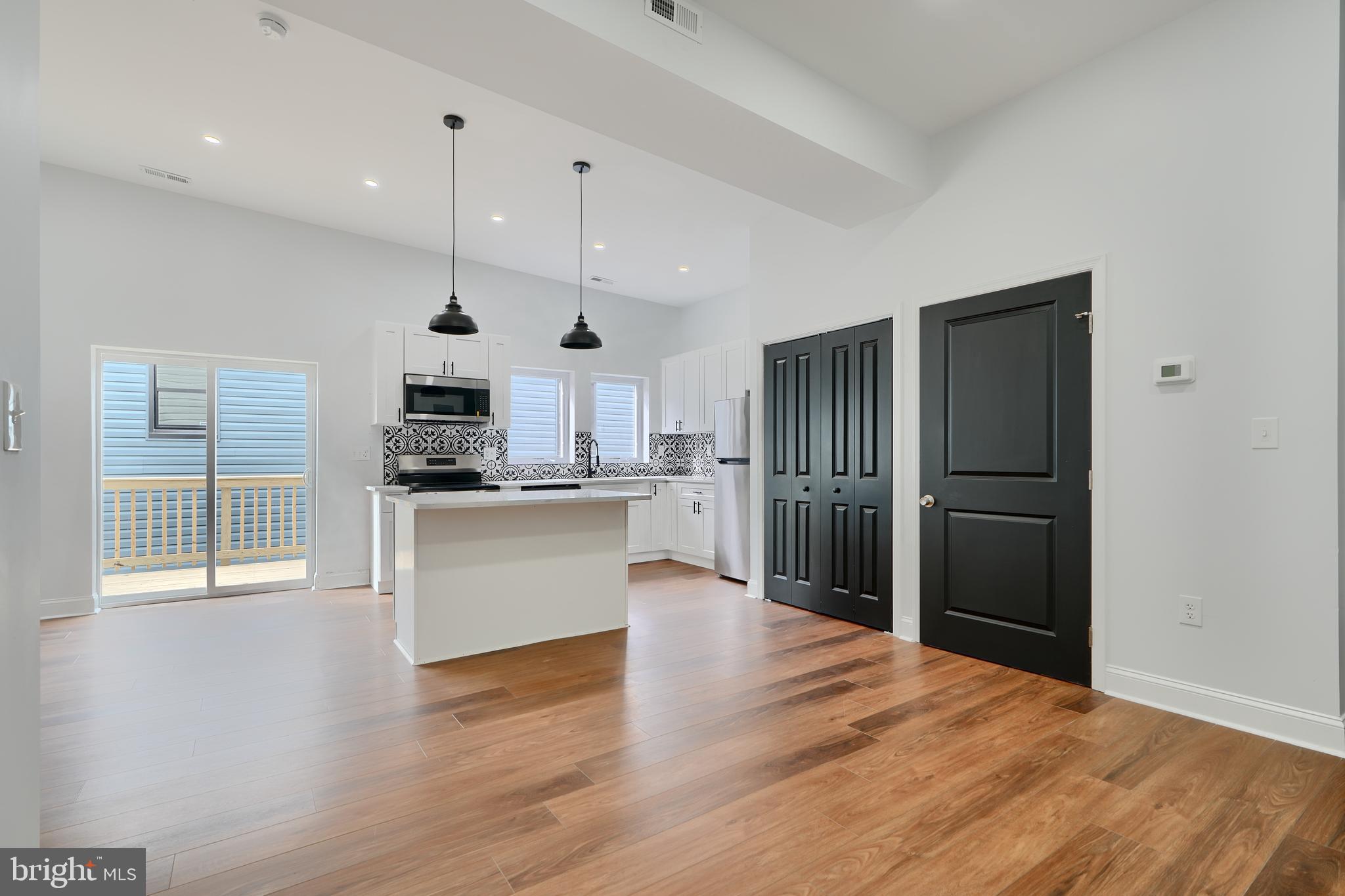 HAMPDEN HISTORIC DISTRICT - Residential Lease
