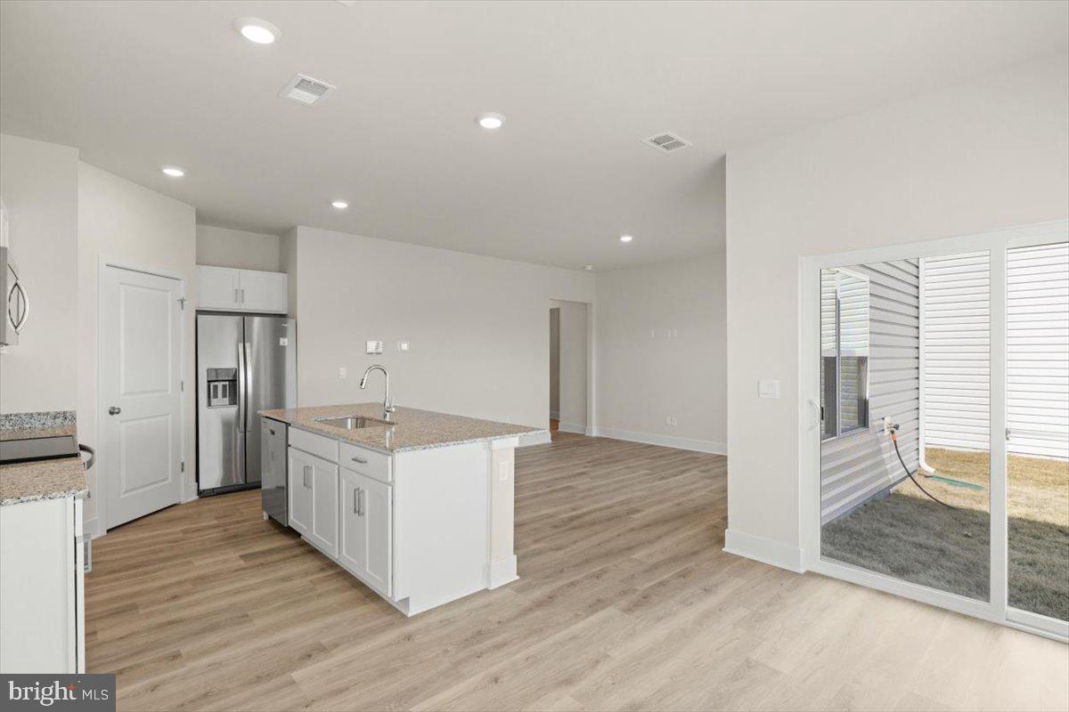 RETREAT AT WINDING CREEK - Residential Lease