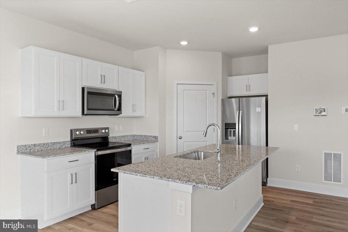 RETREAT AT WINDING CREEK - Residential Lease