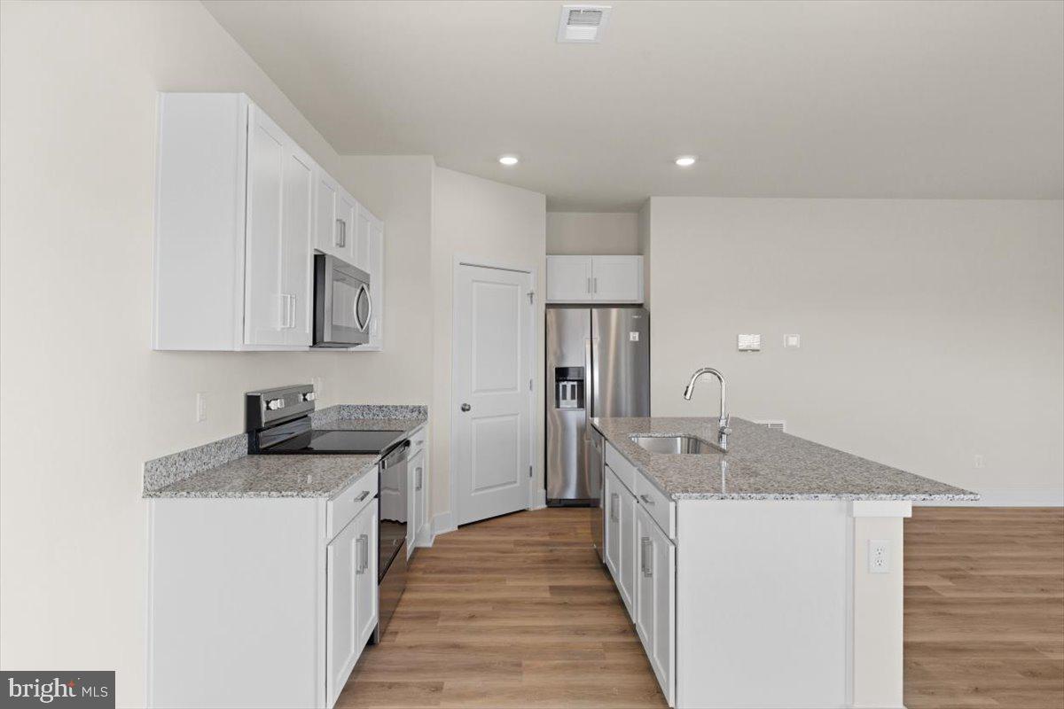 RETREAT AT WINDING CREEK - Residential Lease