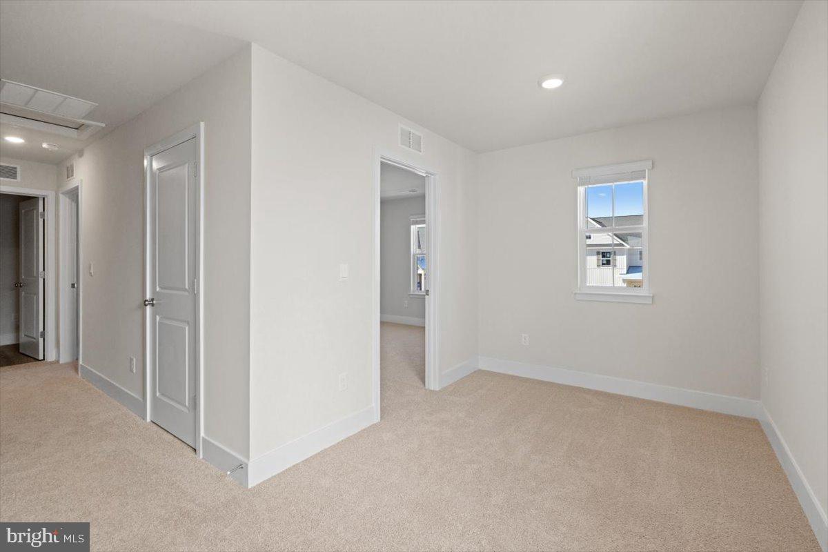 RETREAT AT WINDING CREEK - Residential Lease