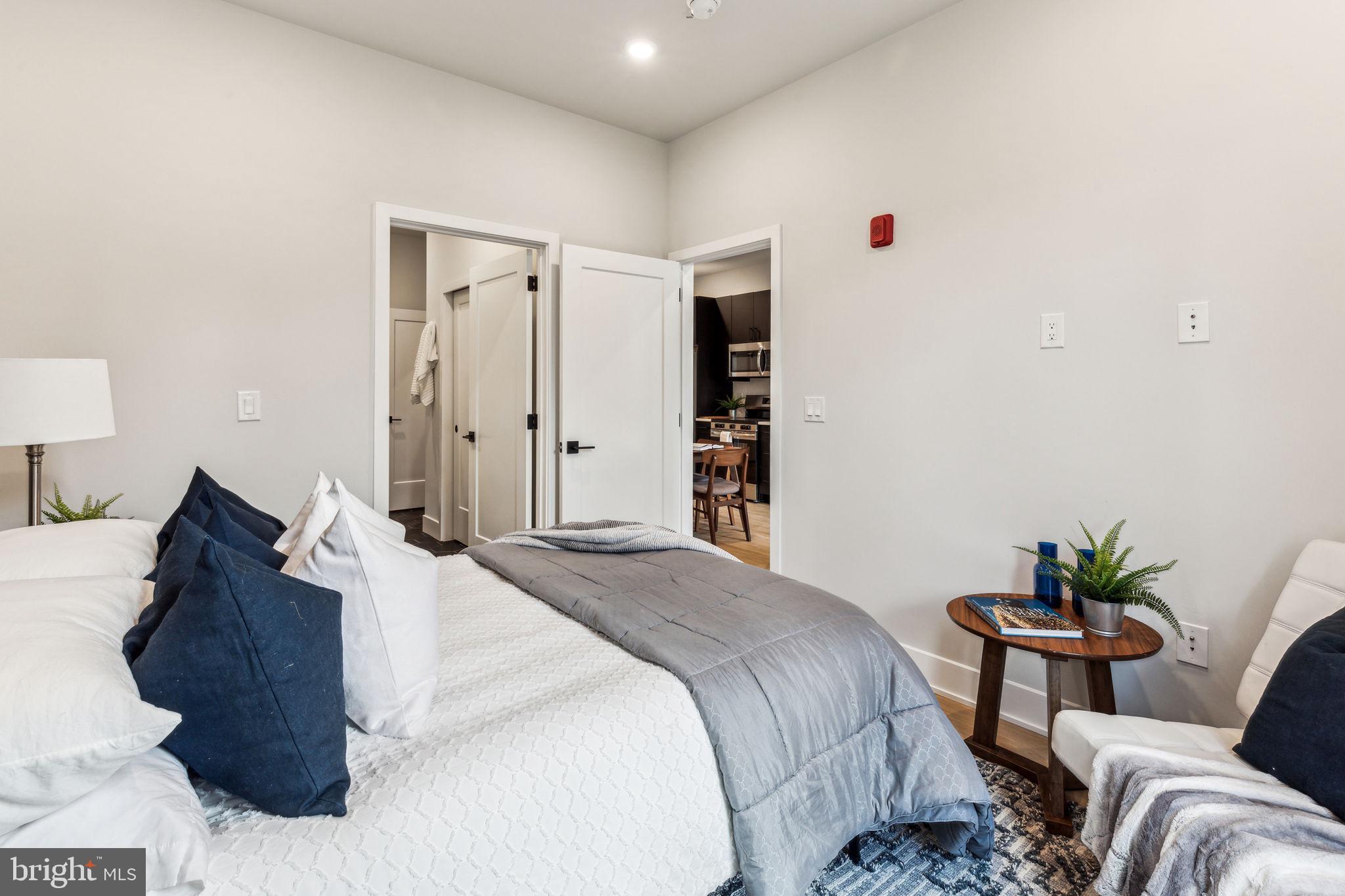 ROXBOROUGH - Residential Lease