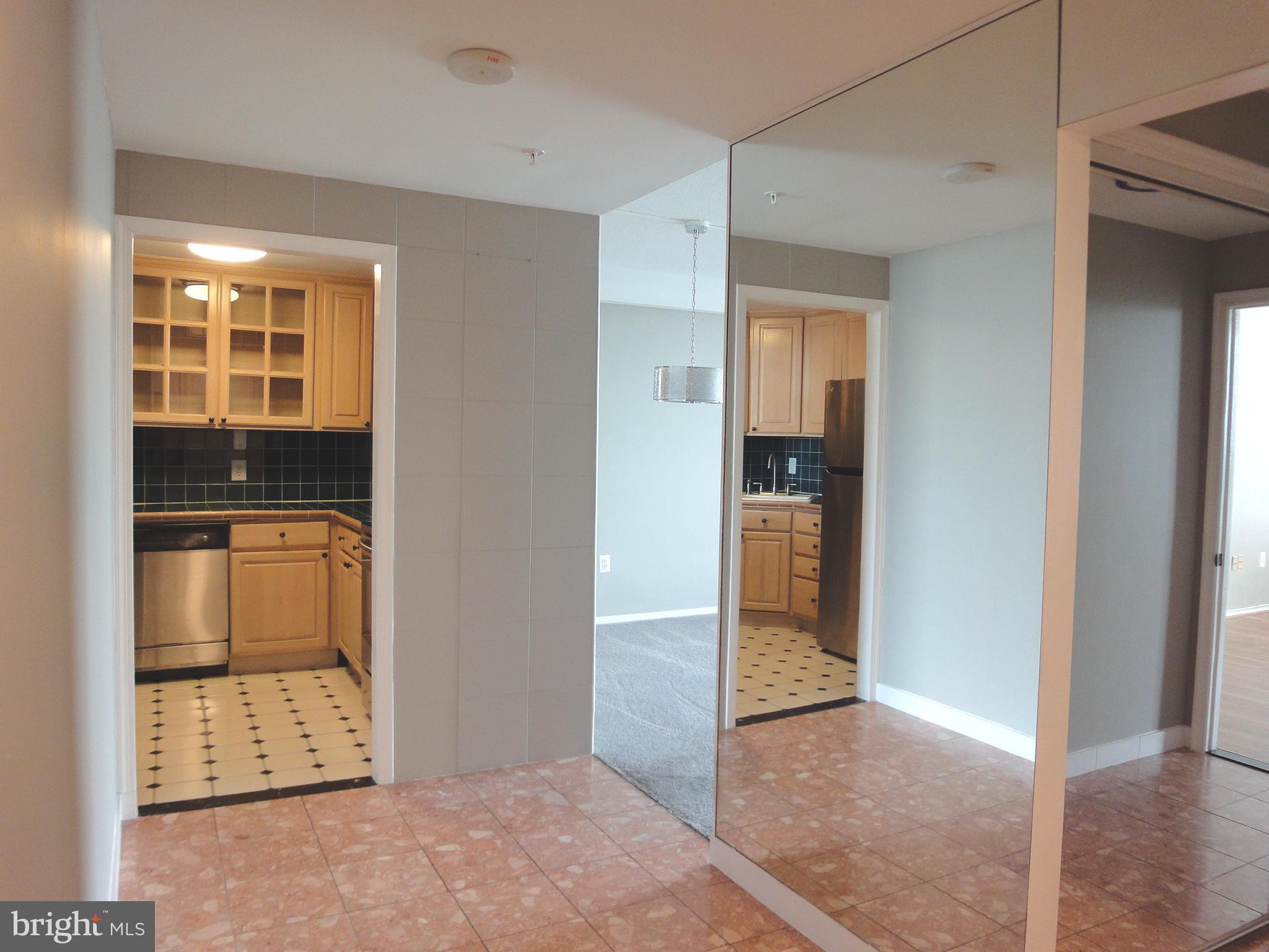 PENTHOUSE CONDOMINIUMS - Residential Lease