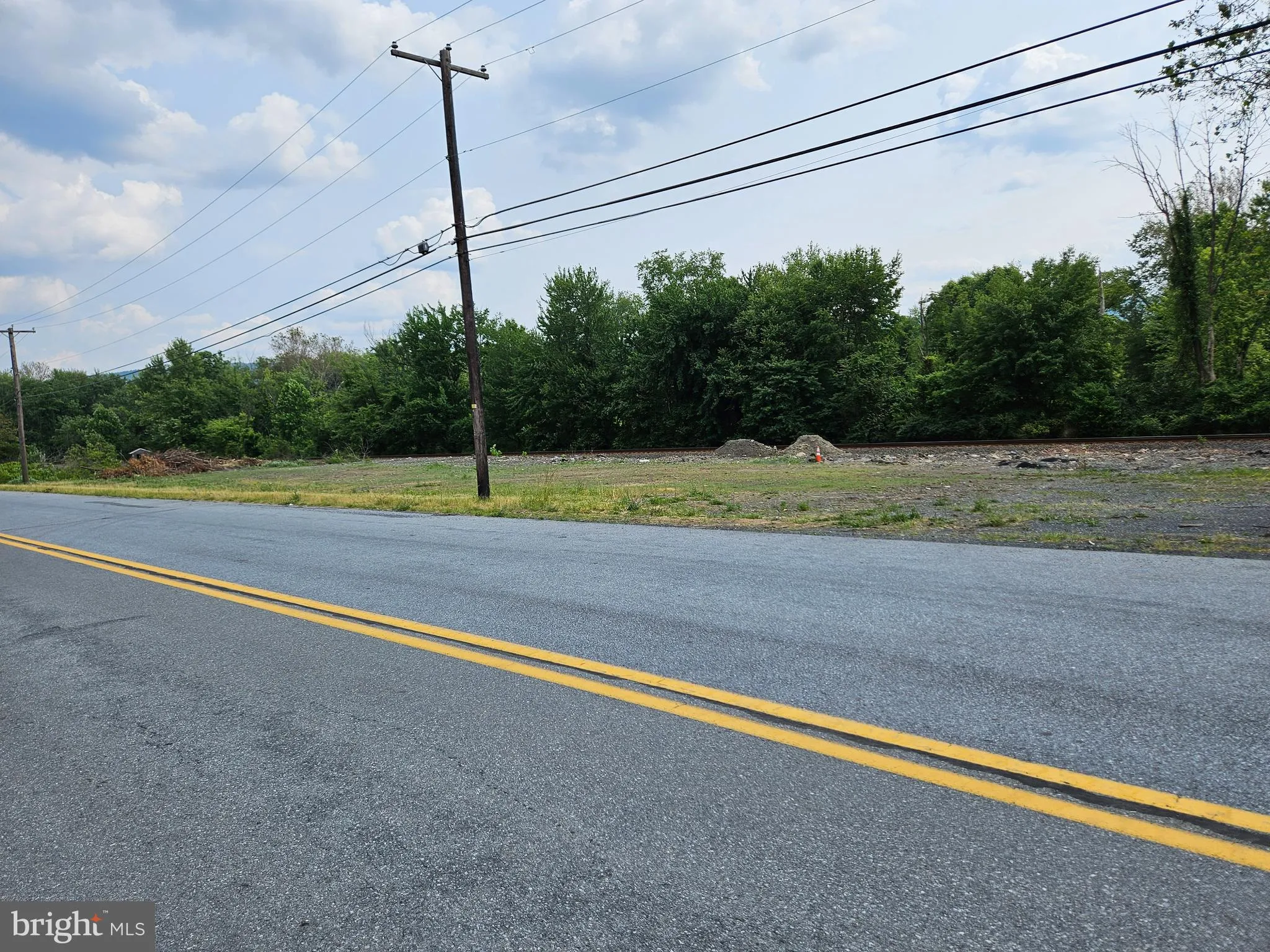 Dauphin, Pennsylvania 17018, United States, ,Commercial,Active,216758