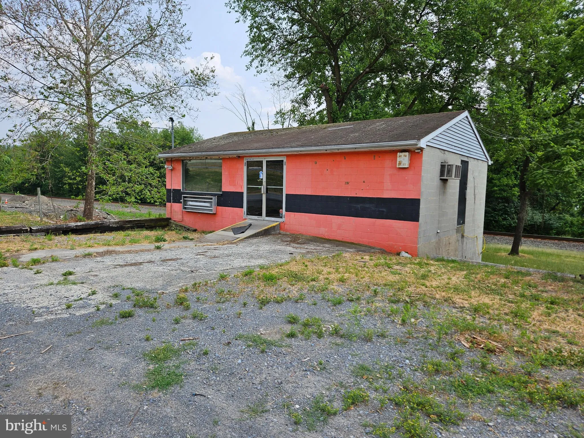 Dauphin, Pennsylvania 17018, United States, ,Commercial,Active,216758