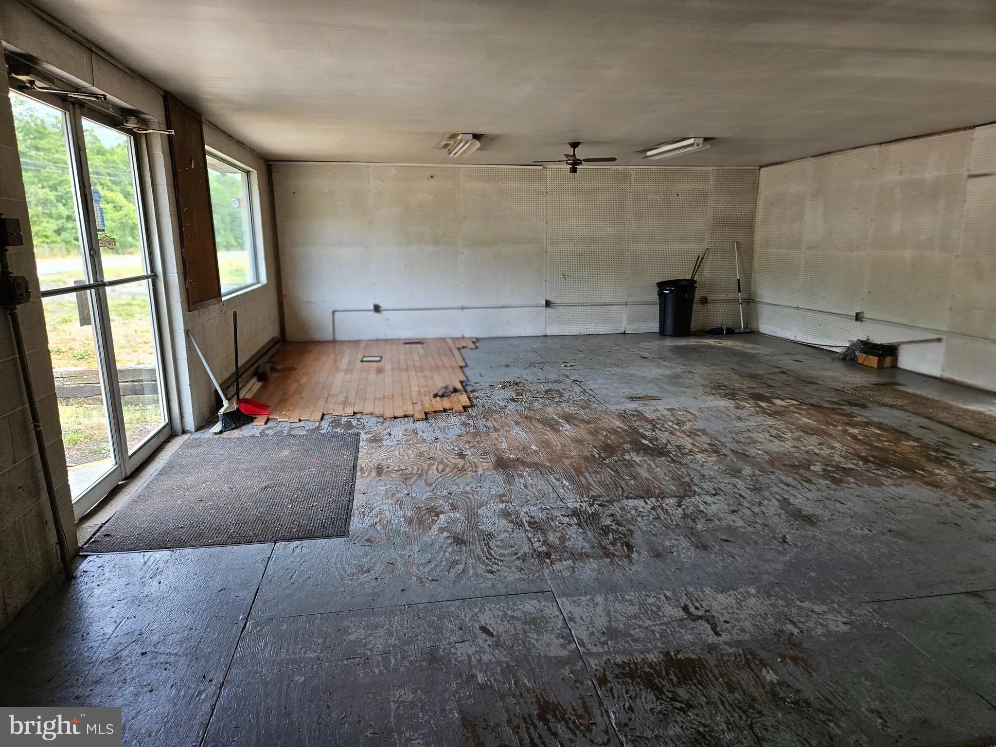 Dauphin, Pennsylvania 17018, United States, ,Commercial,Active,216758