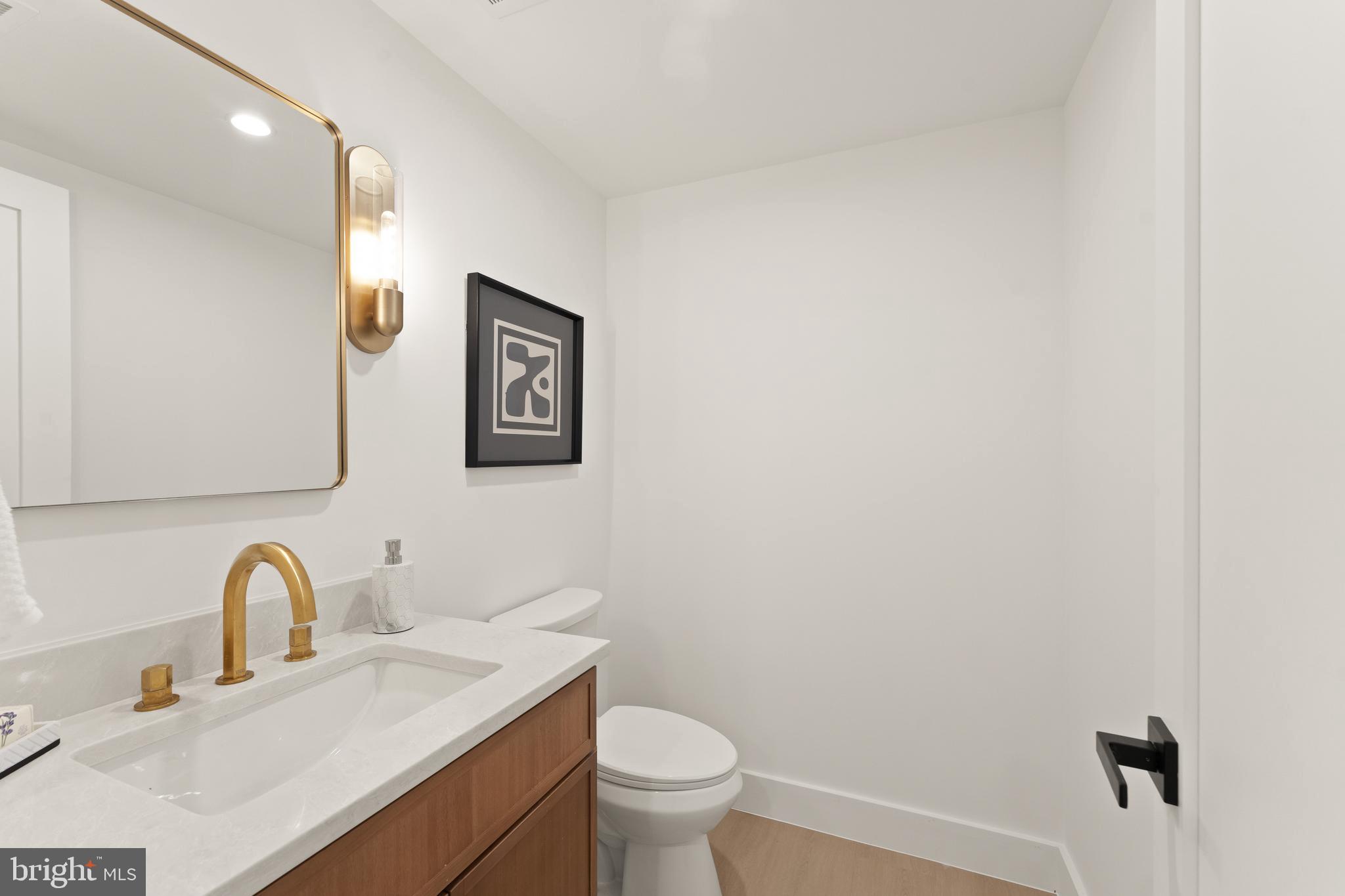 MC LEAN HAMLET - Residential