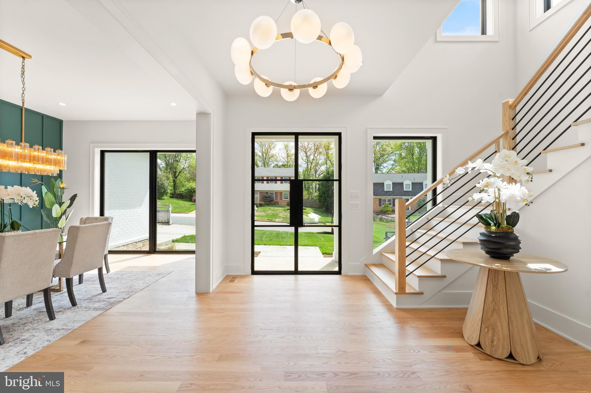 MC LEAN HAMLET - Residential