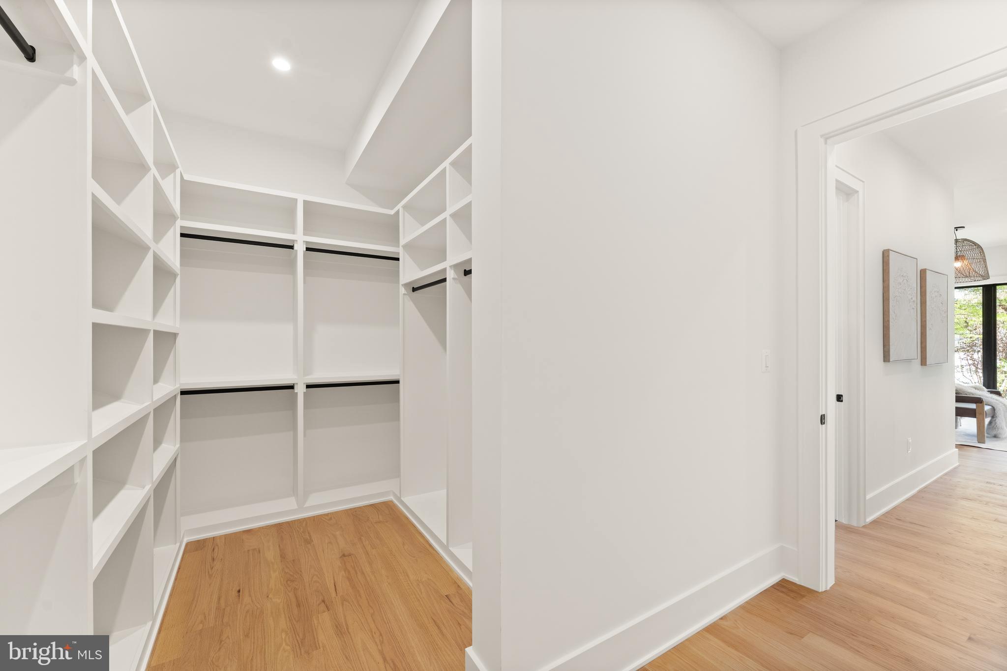 MC LEAN HAMLET - Residential