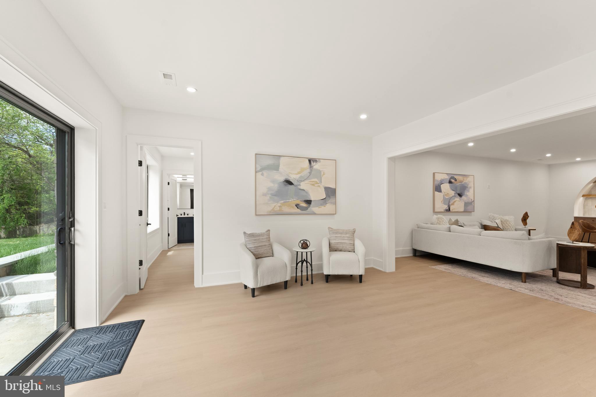 MC LEAN HAMLET - Residential