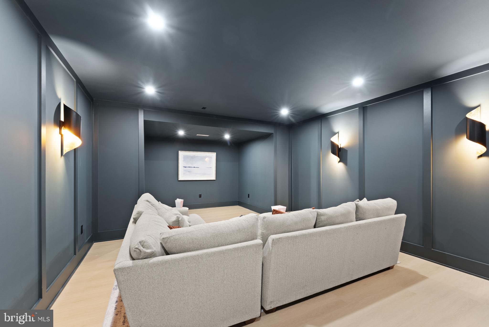 MC LEAN HAMLET - Residential