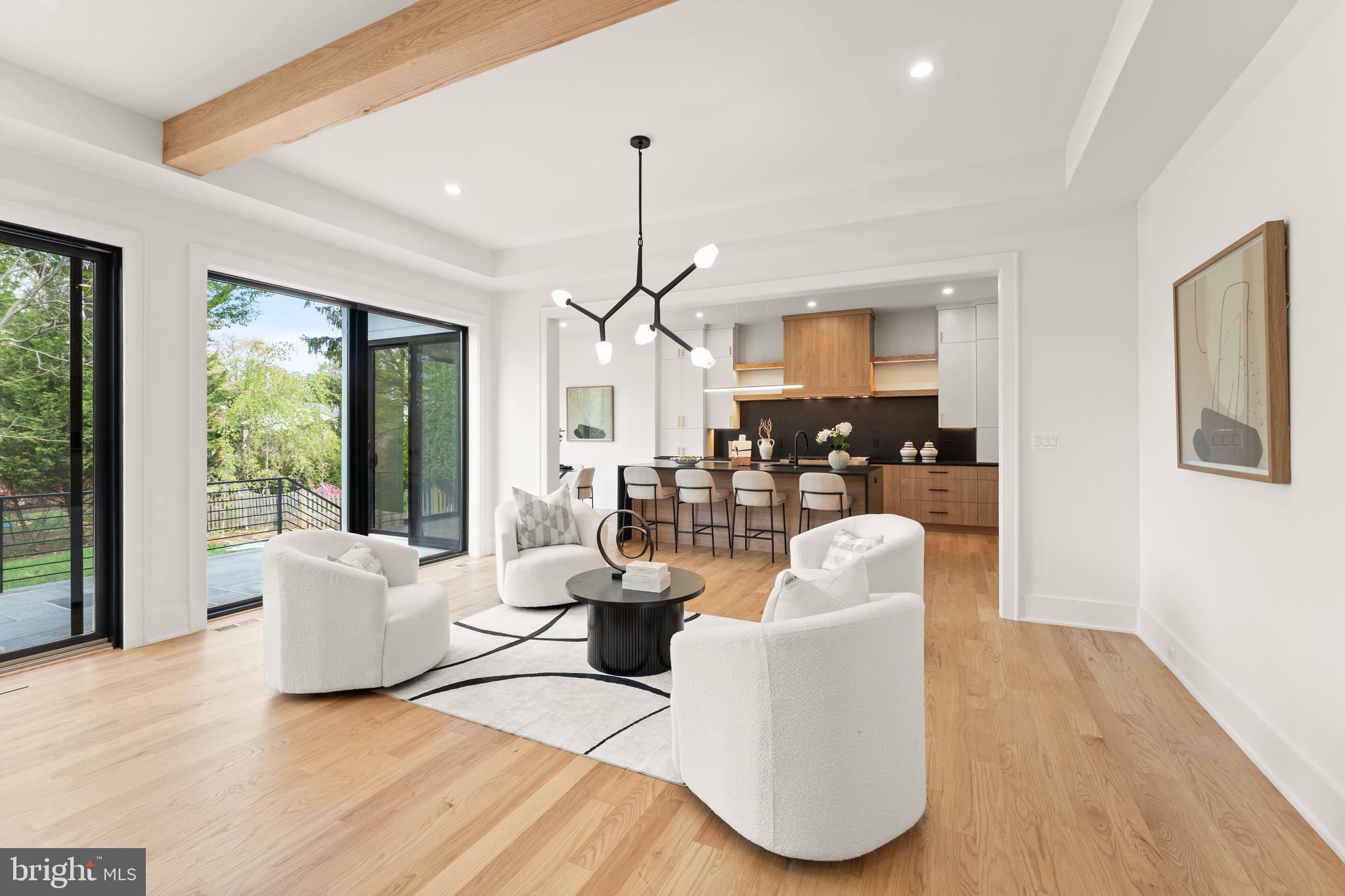 MC LEAN HAMLET - Residential