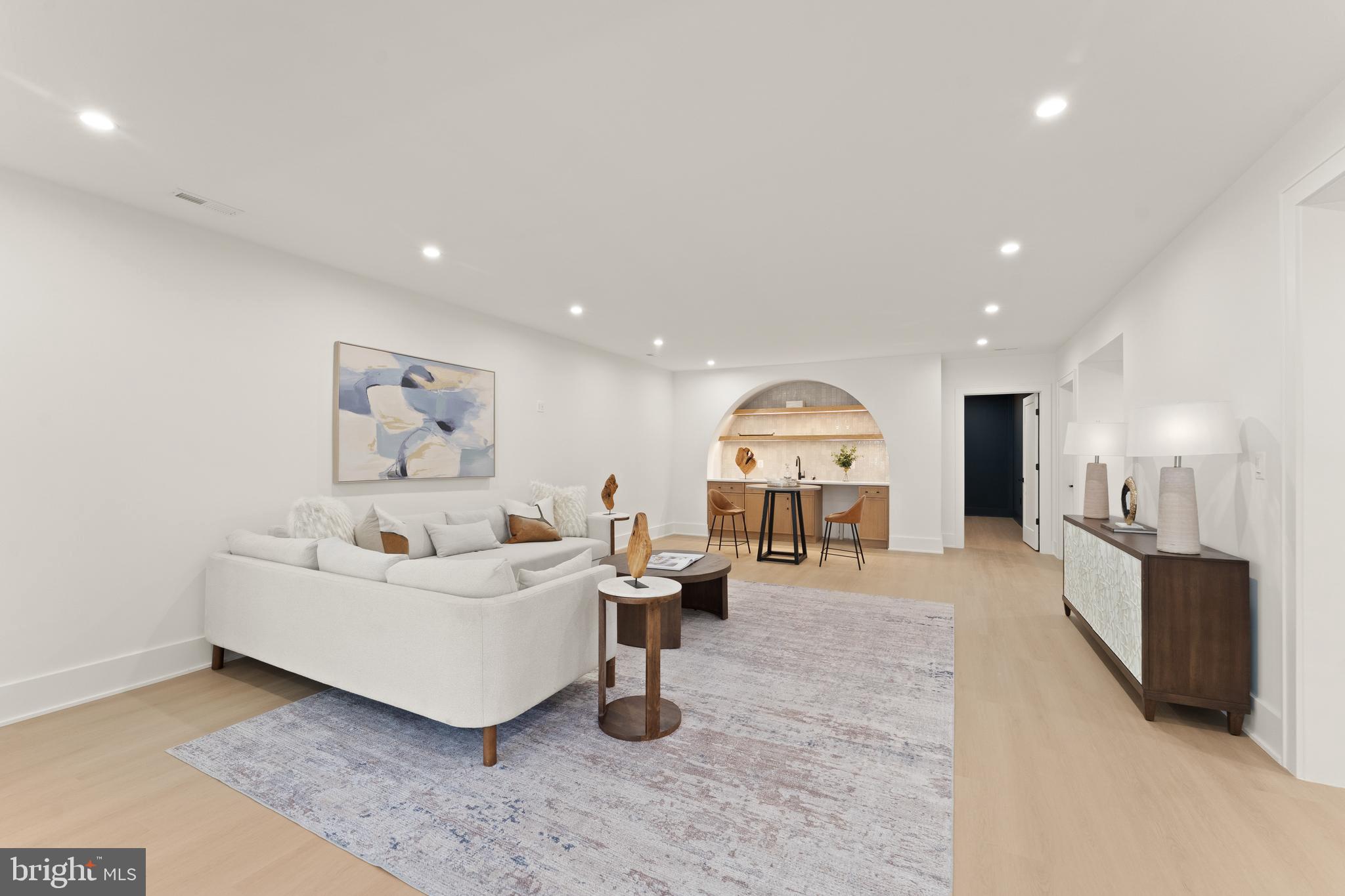 MC LEAN HAMLET - Residential