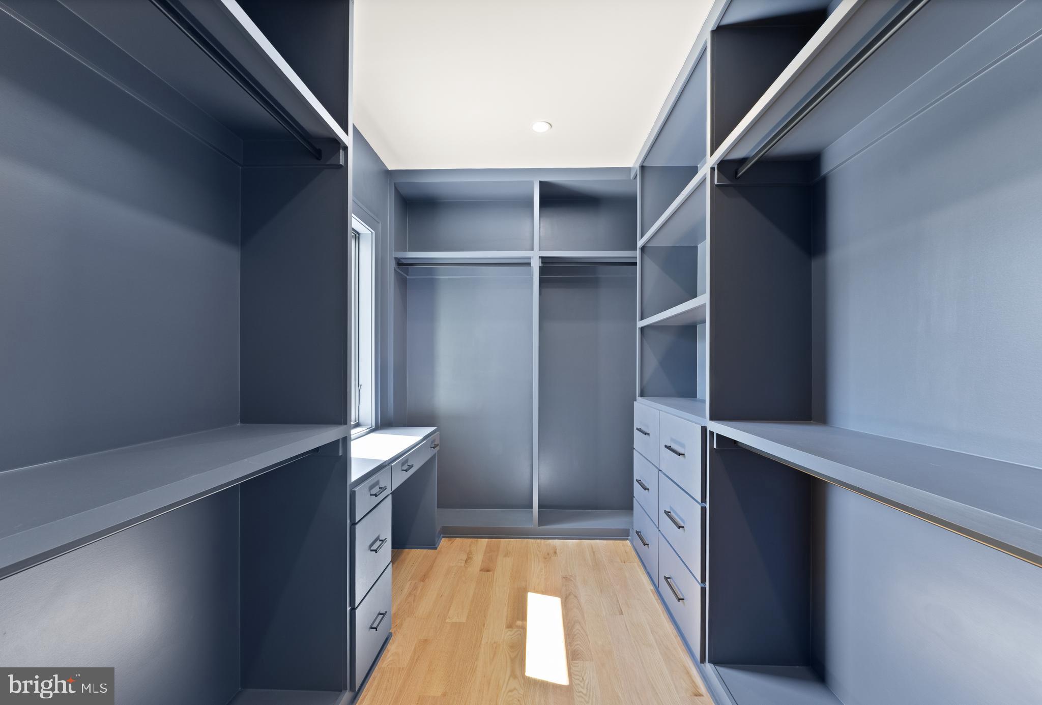 MC LEAN HAMLET - Residential