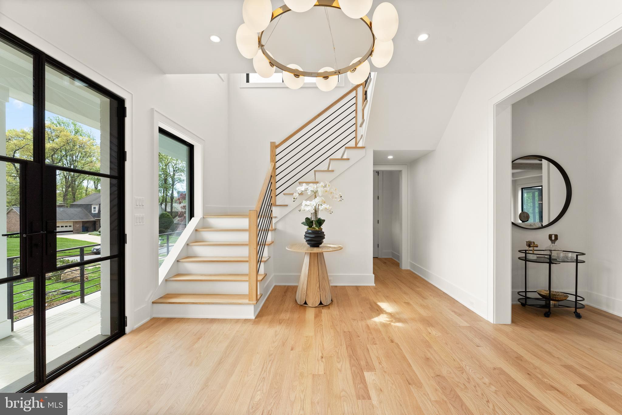 MC LEAN HAMLET - Residential