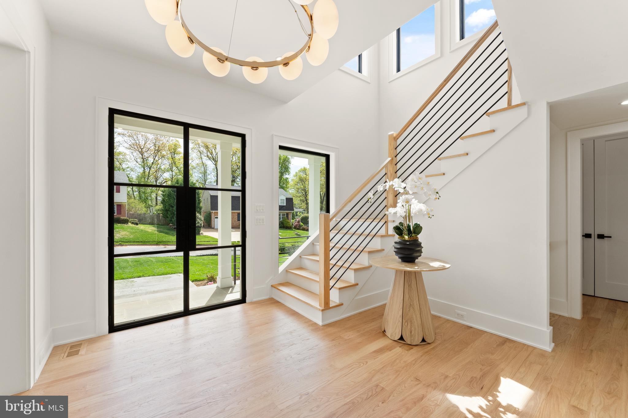 MC LEAN HAMLET - Residential