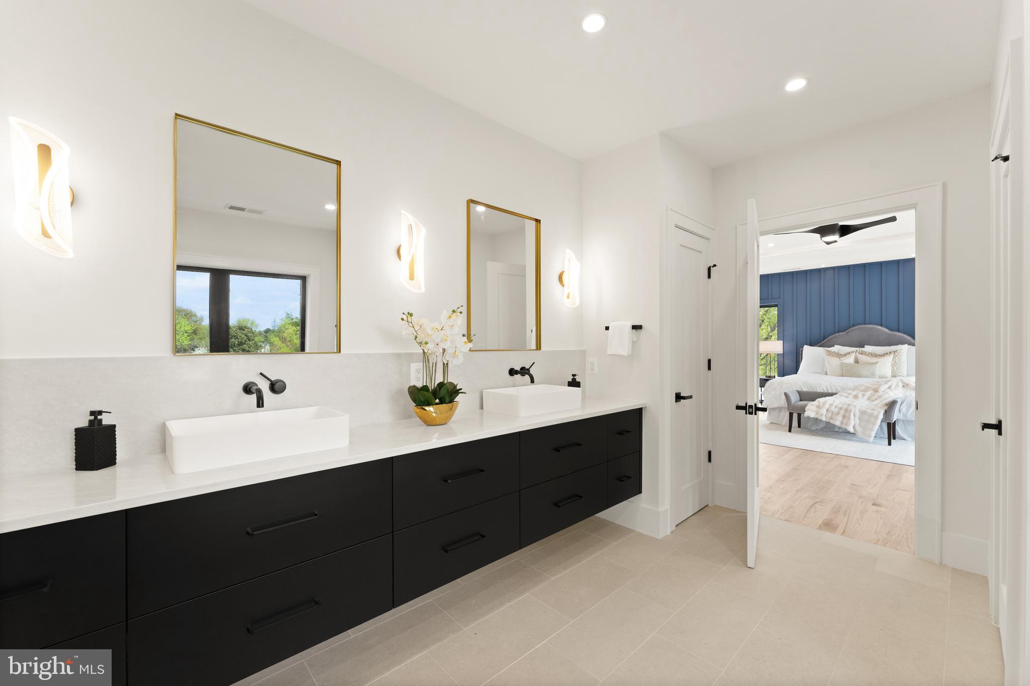 MC LEAN HAMLET - Residential