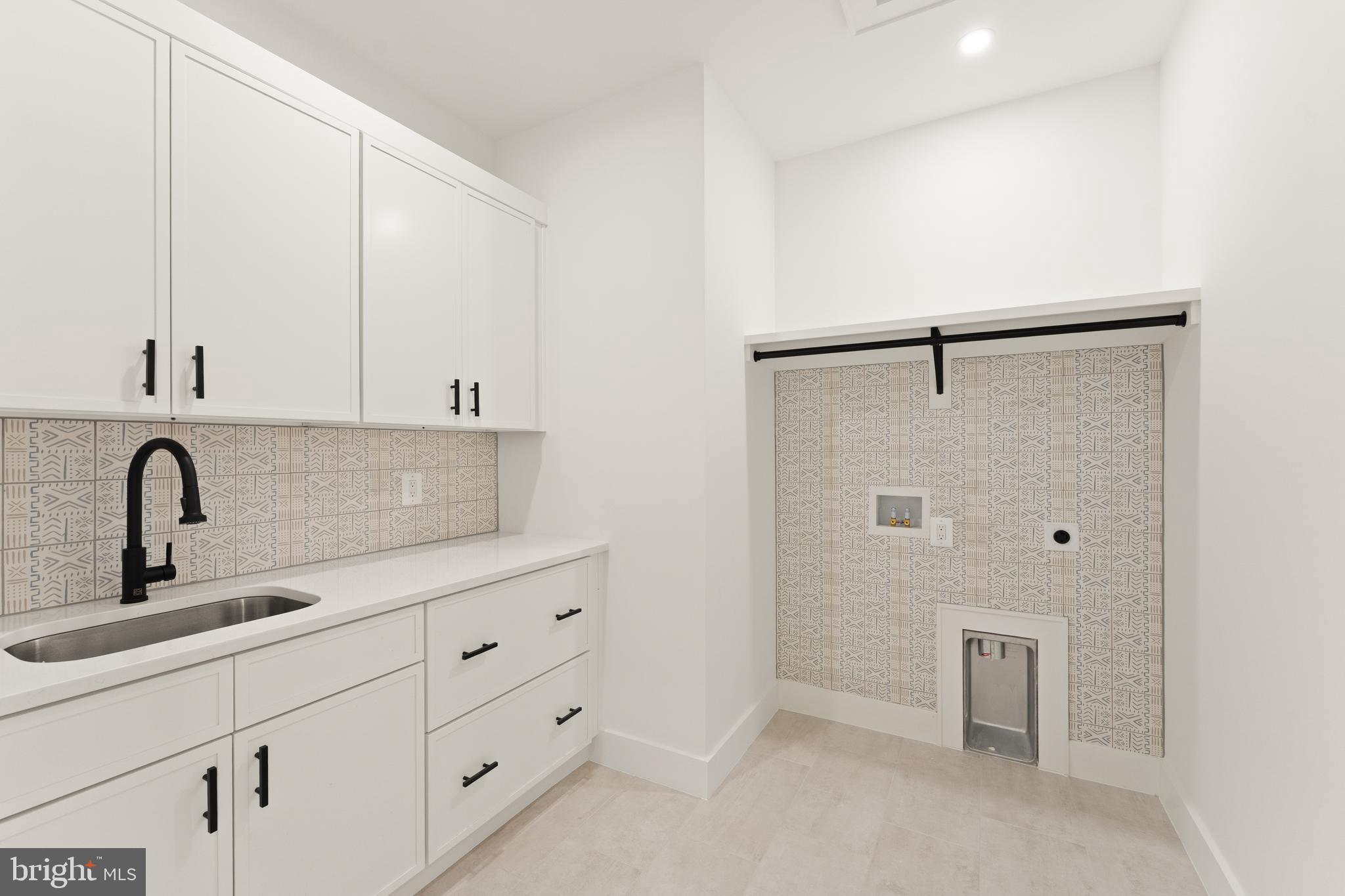 MC LEAN HAMLET - Residential