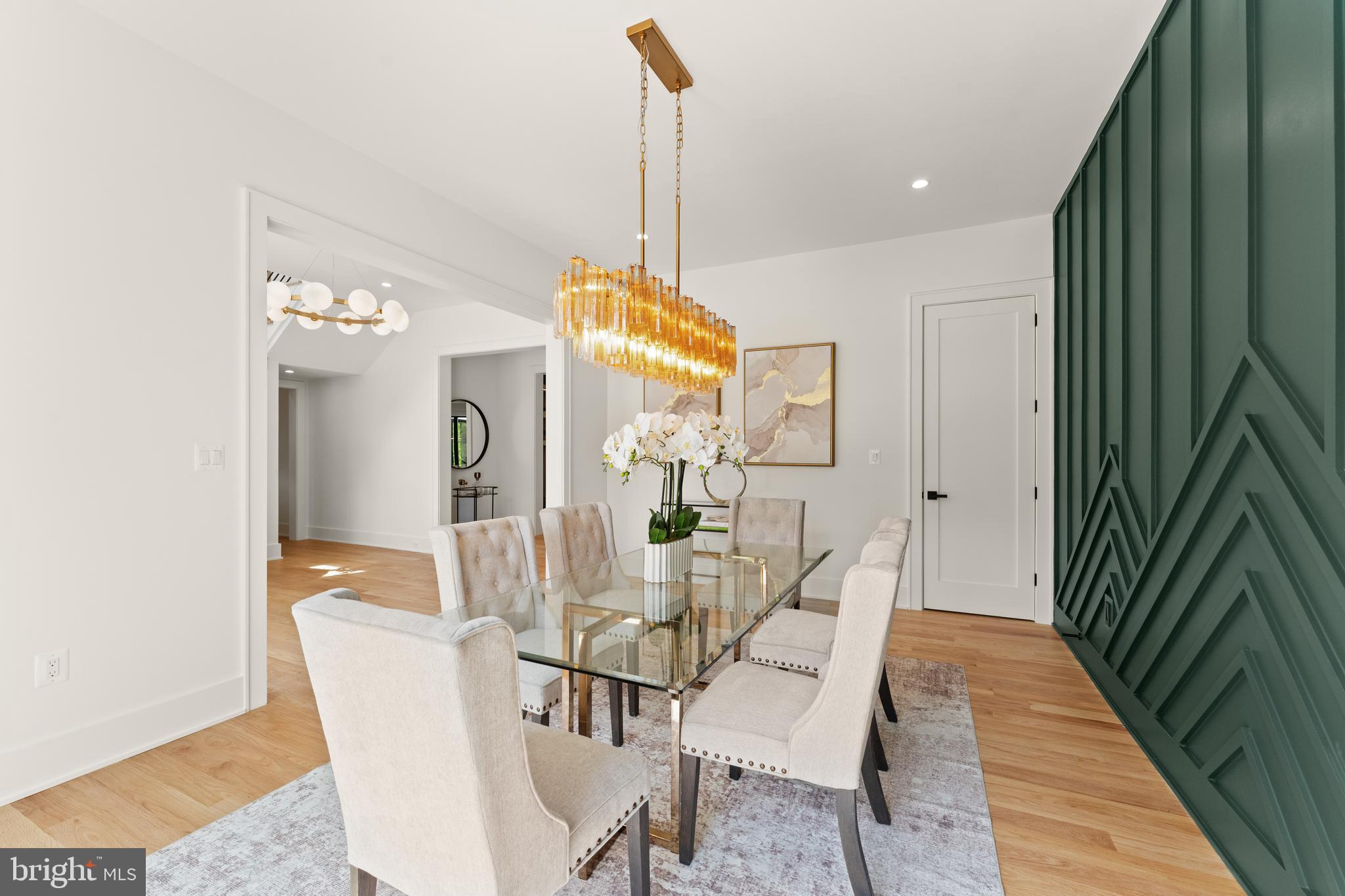 MC LEAN HAMLET - Residential