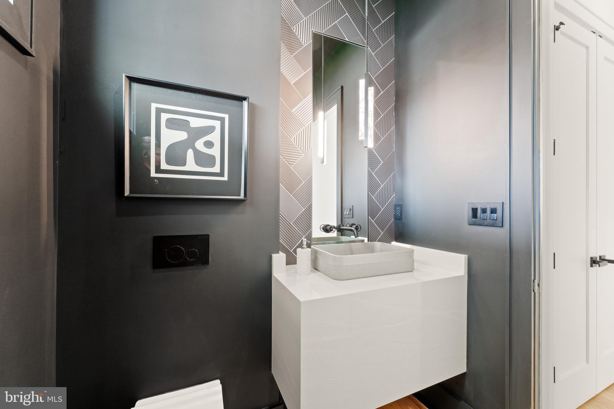 MC LEAN HAMLET - Residential