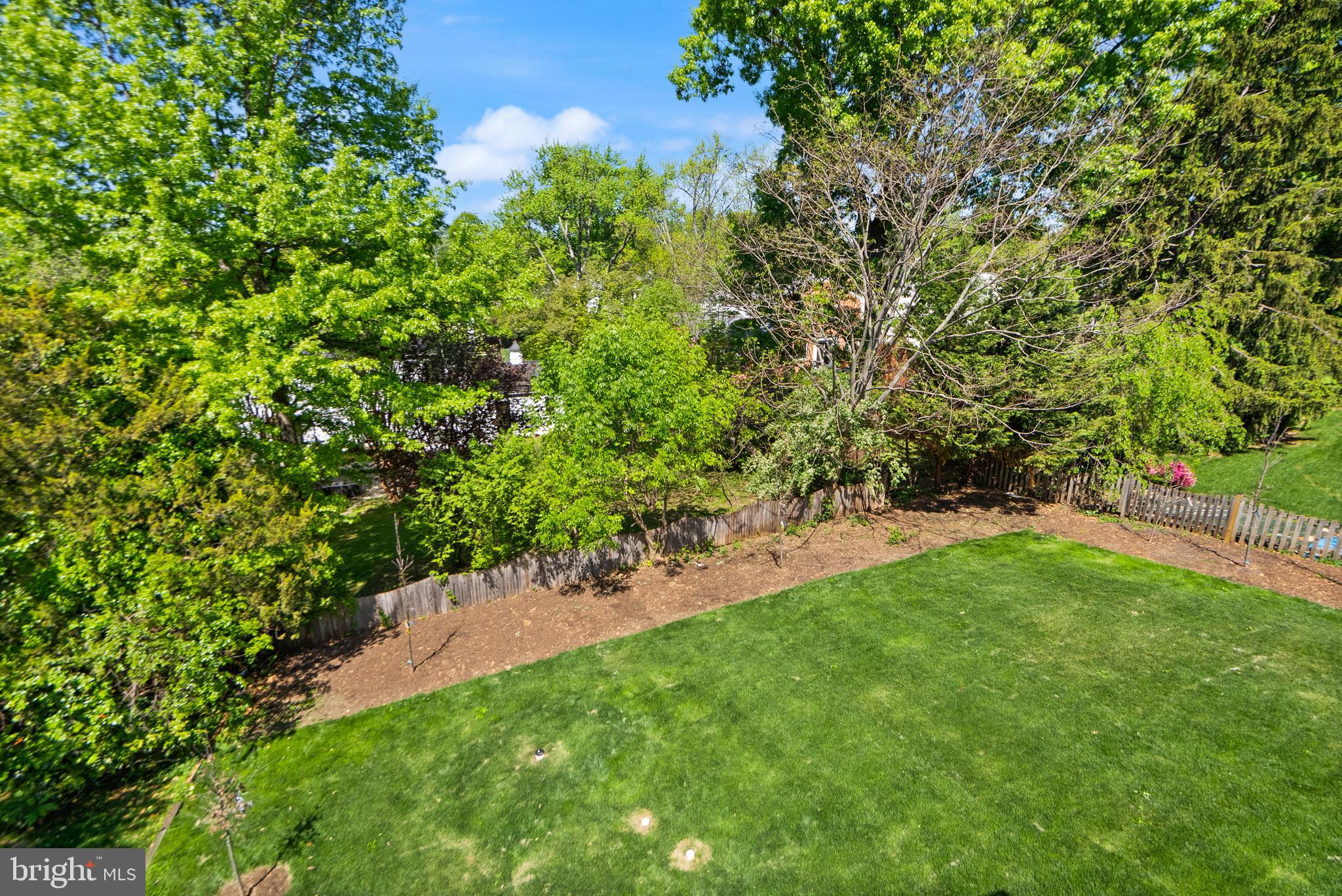 MC LEAN HAMLET - Residential