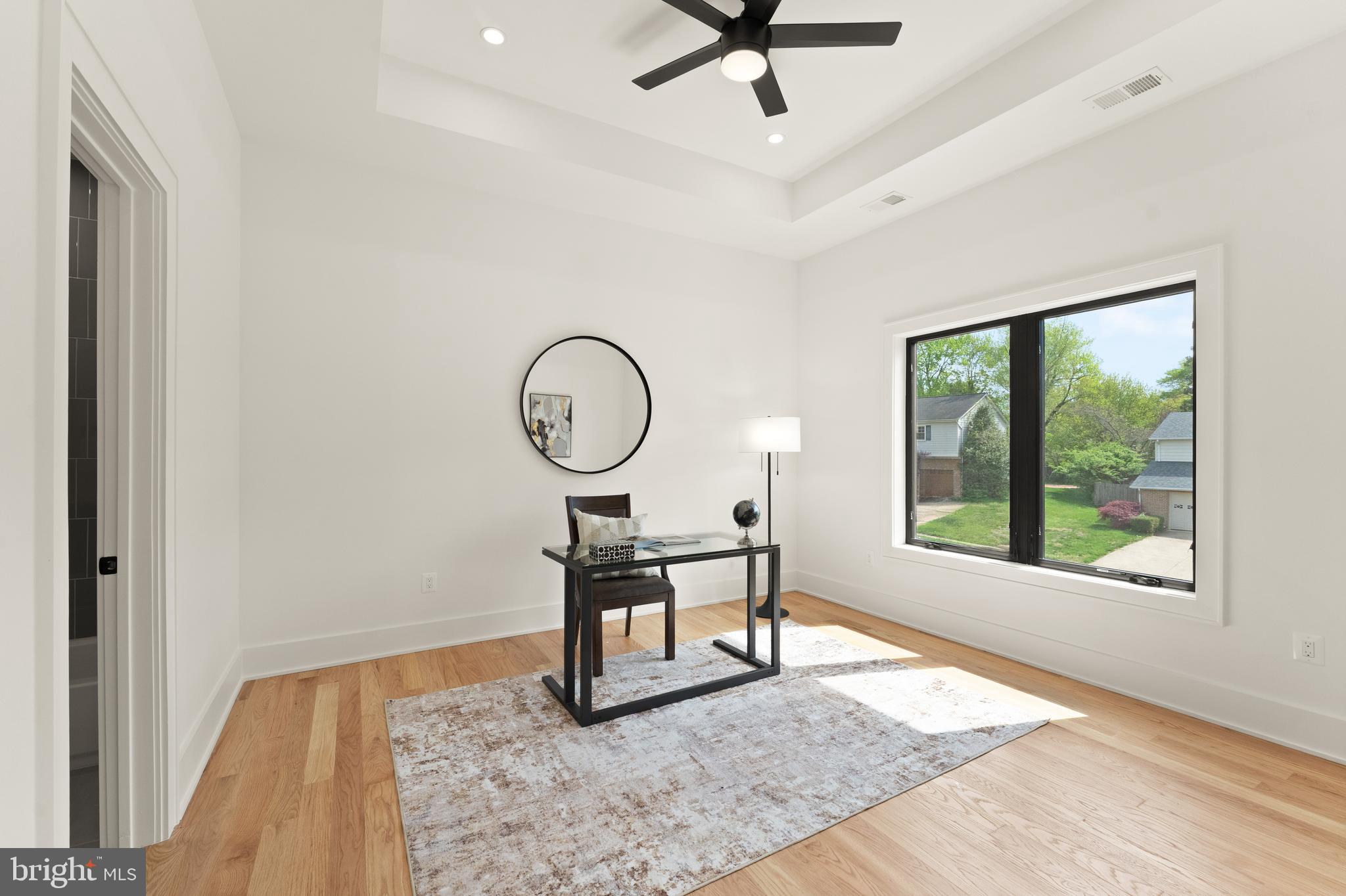 MC LEAN HAMLET - Residential