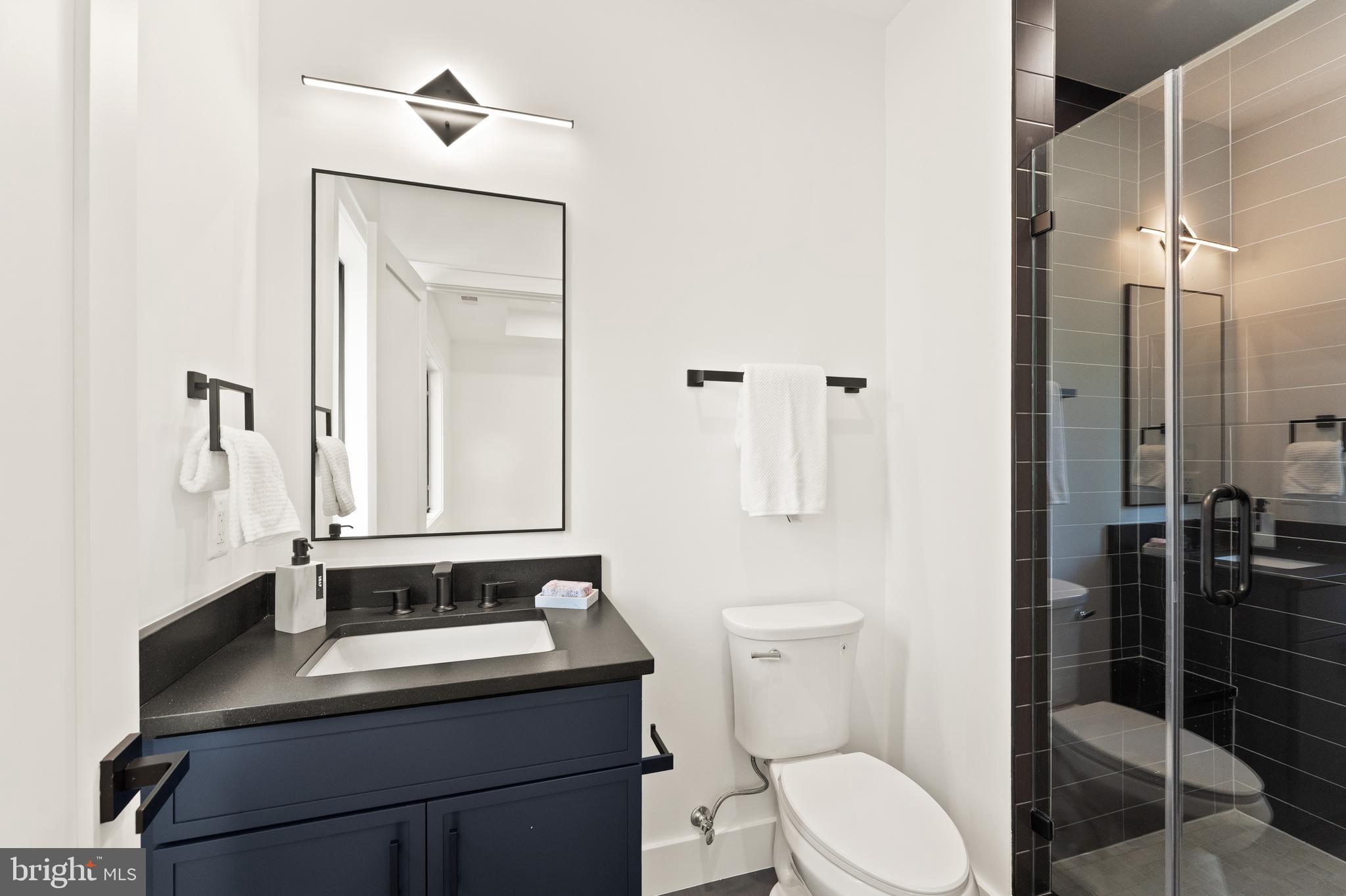 MC LEAN HAMLET - Residential