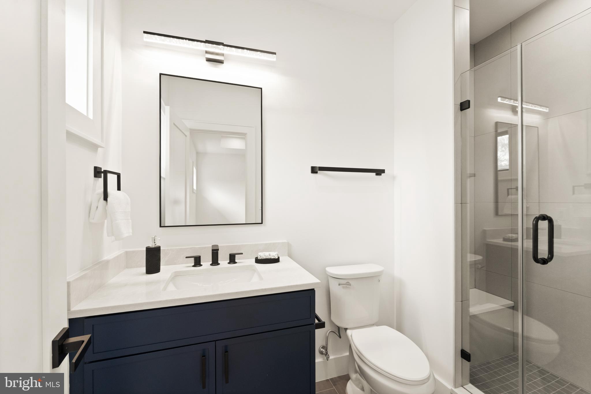 MC LEAN HAMLET - Residential