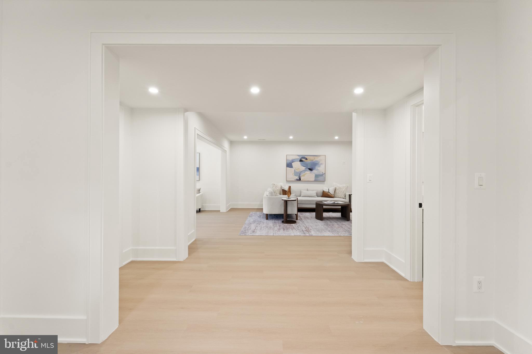 MC LEAN HAMLET - Residential