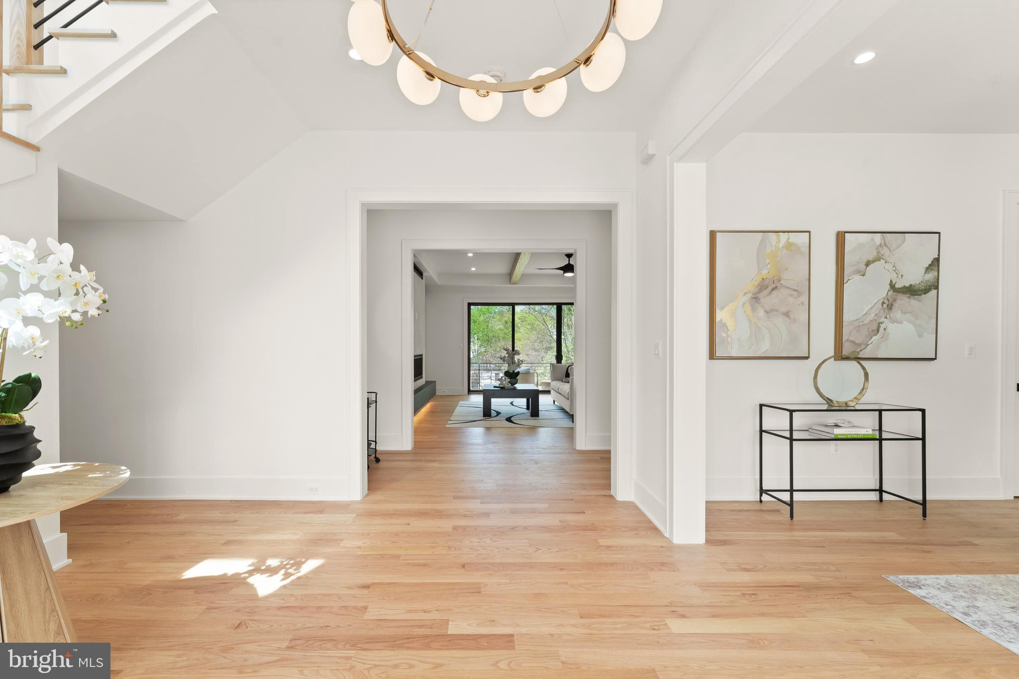 MC LEAN HAMLET - Residential