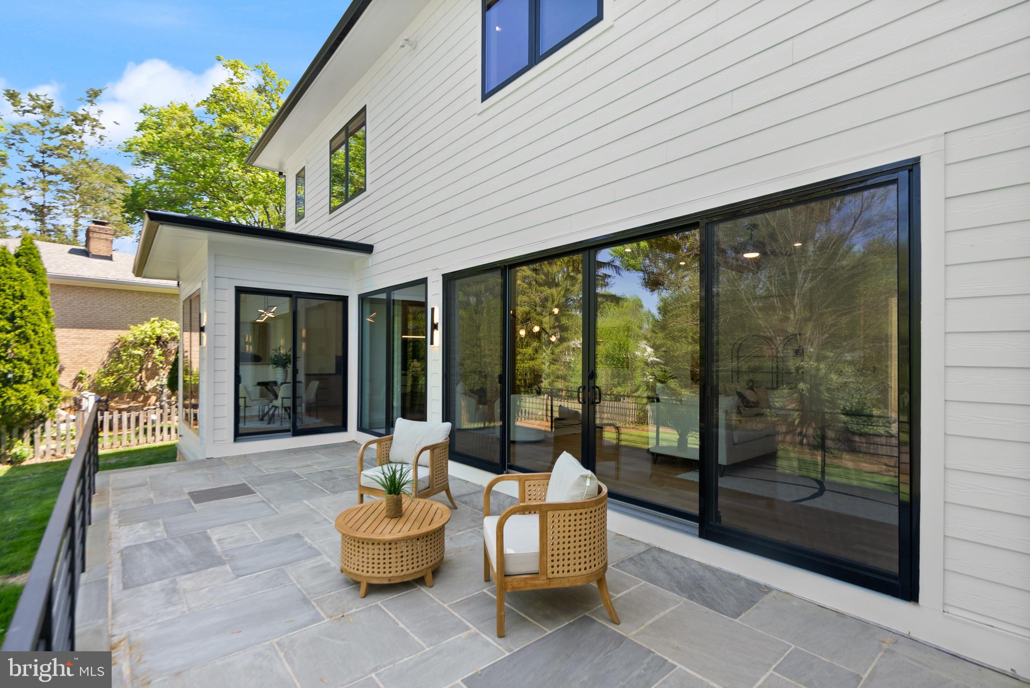 MC LEAN HAMLET - Residential