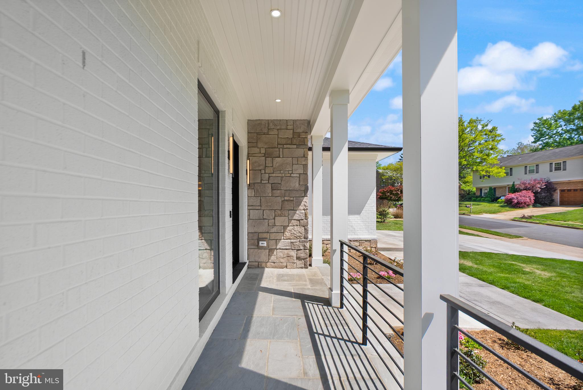 MC LEAN HAMLET - Residential