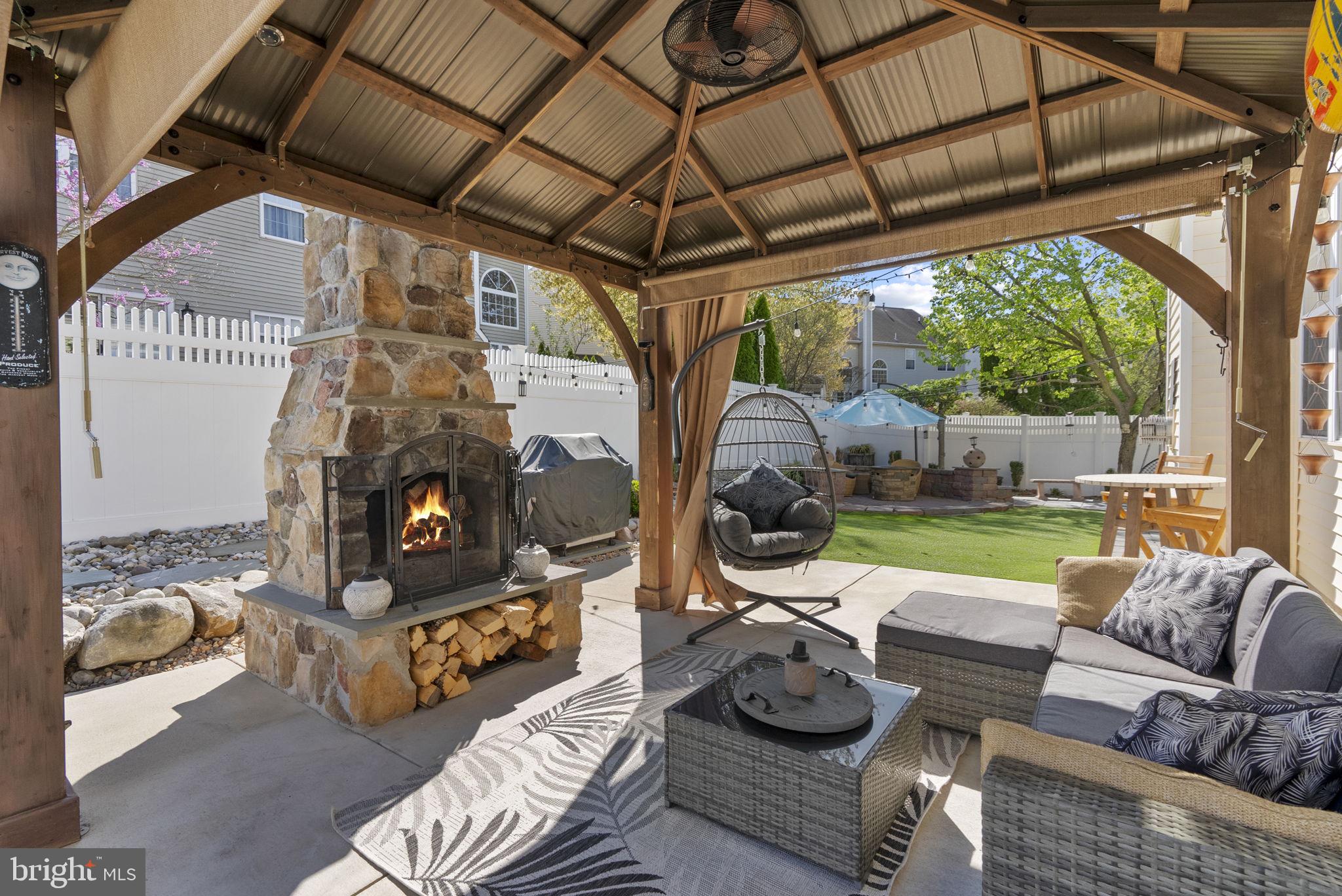 THE HAMLET - Residential