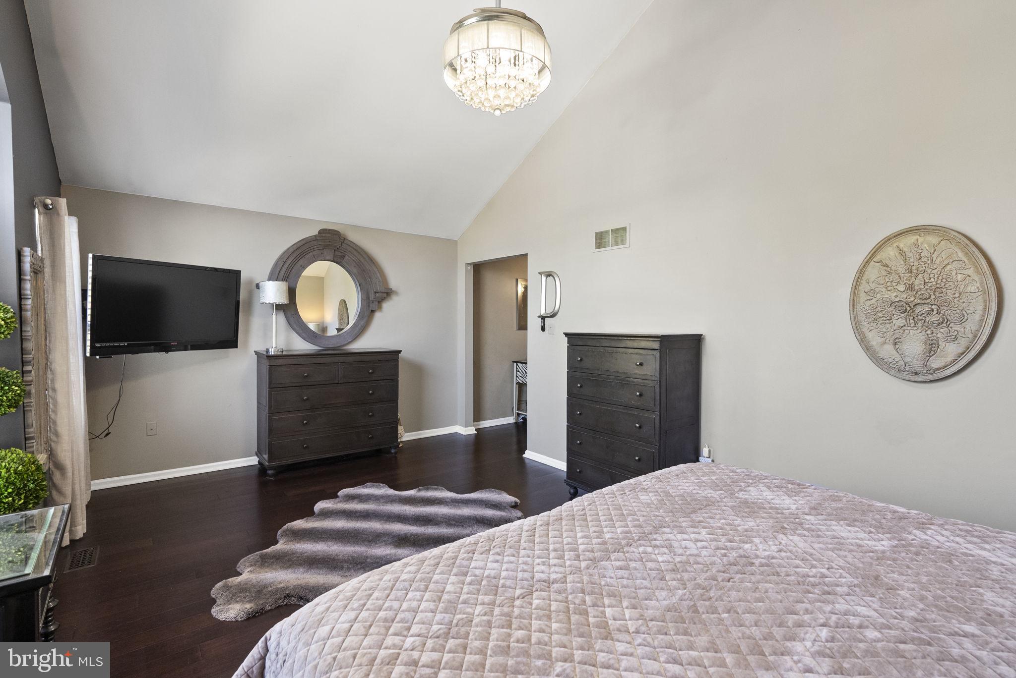 THE HAMLET - Residential