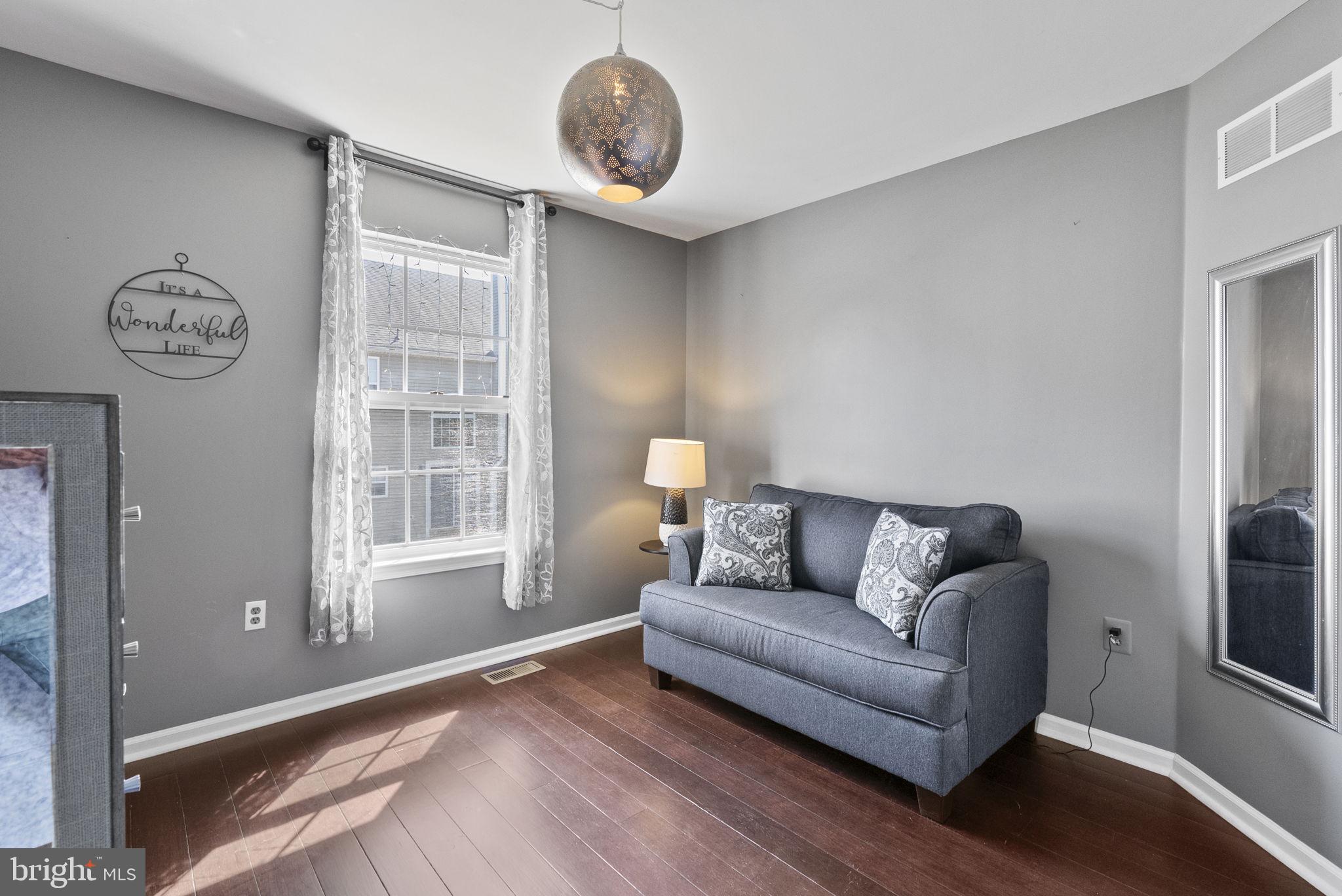 THE HAMLET - Residential