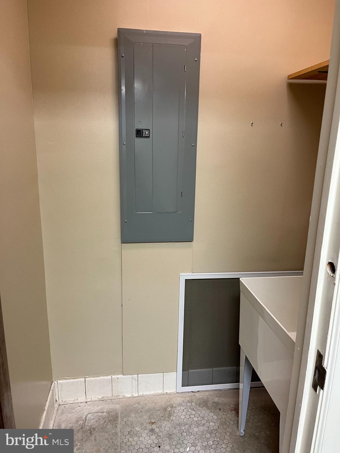 NONE AVAILABLE - Commercial Lease