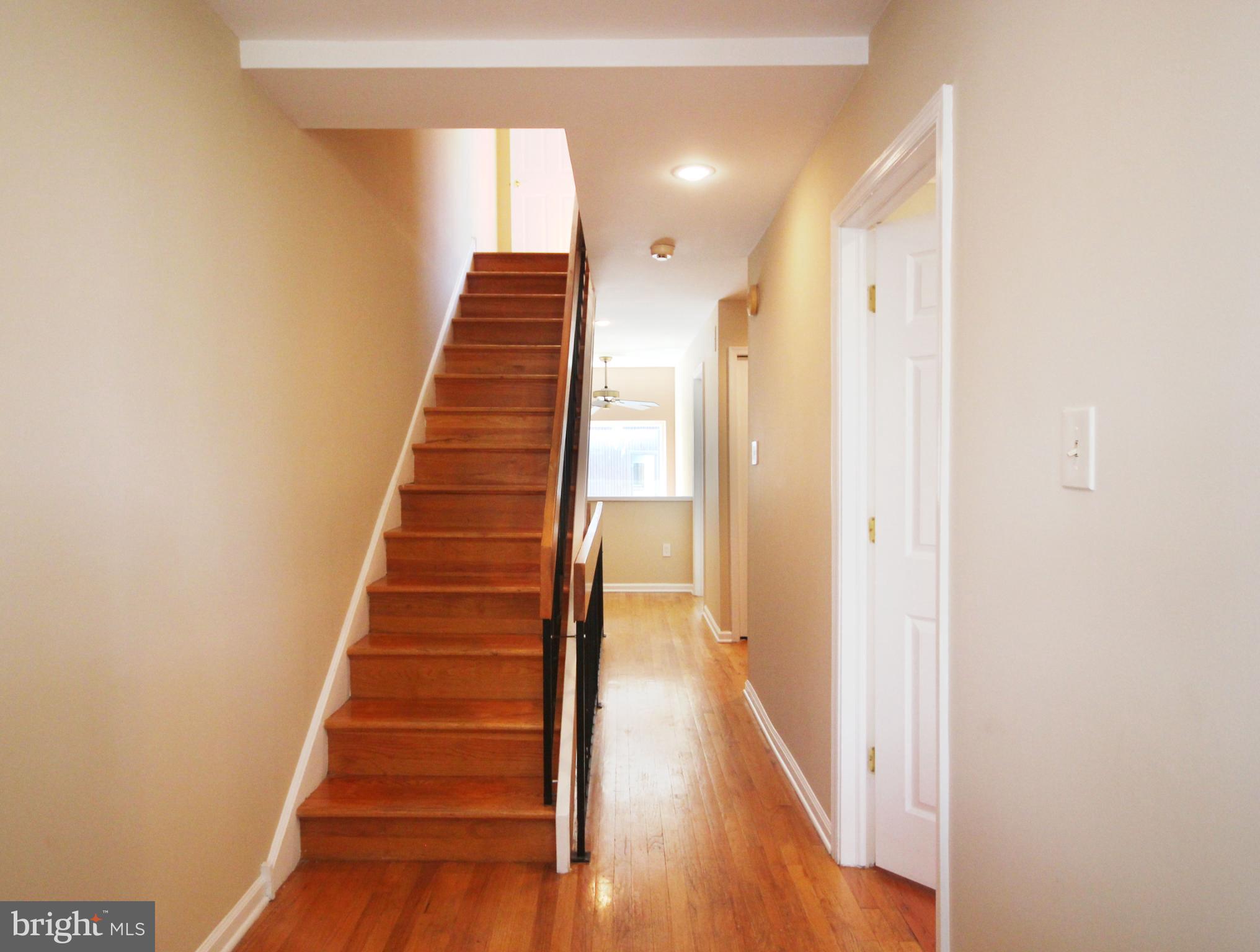 LOGAN SQUARE - Residential