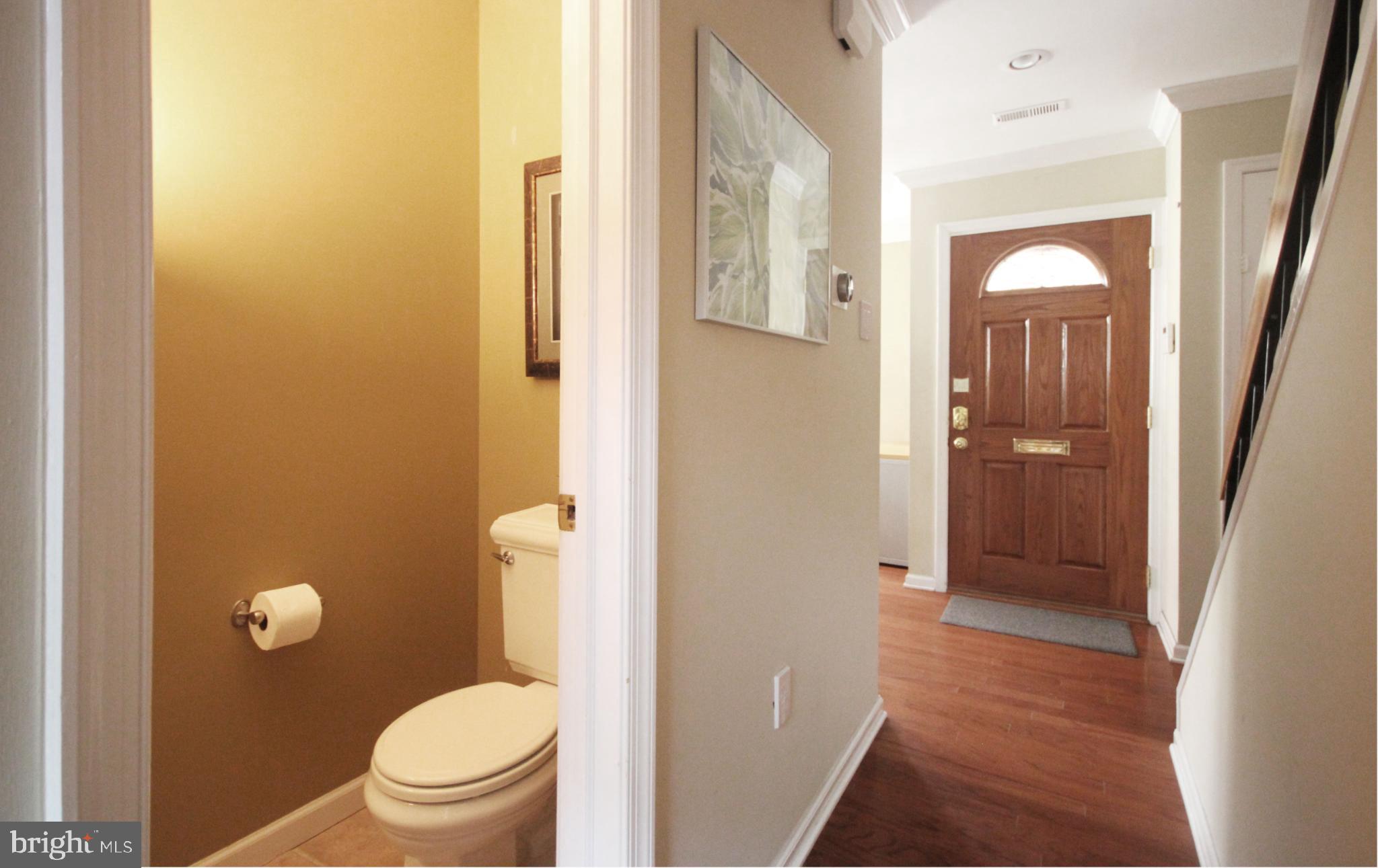 LOGAN SQUARE - Residential