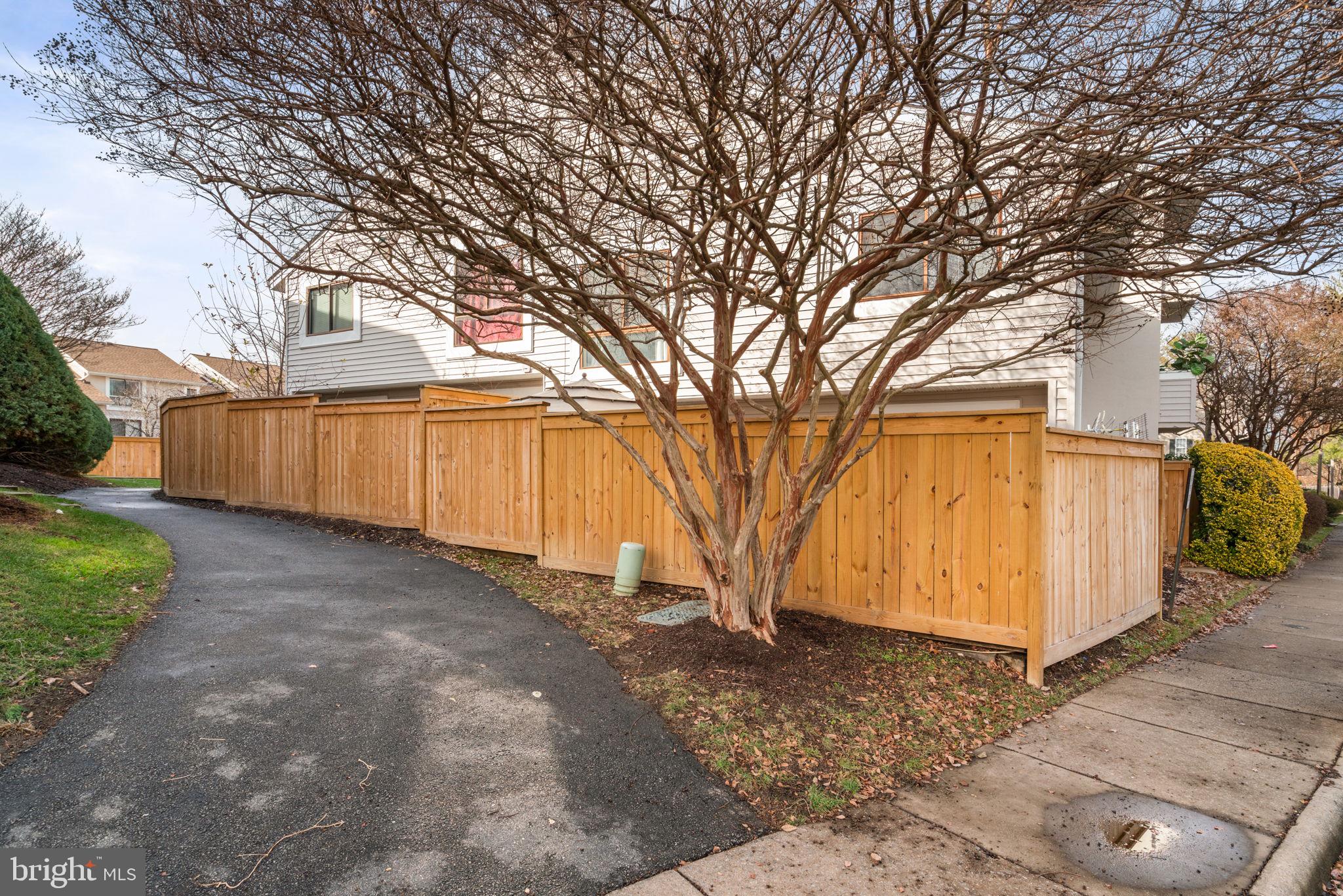 THE VILLAGES CONDO - Residential