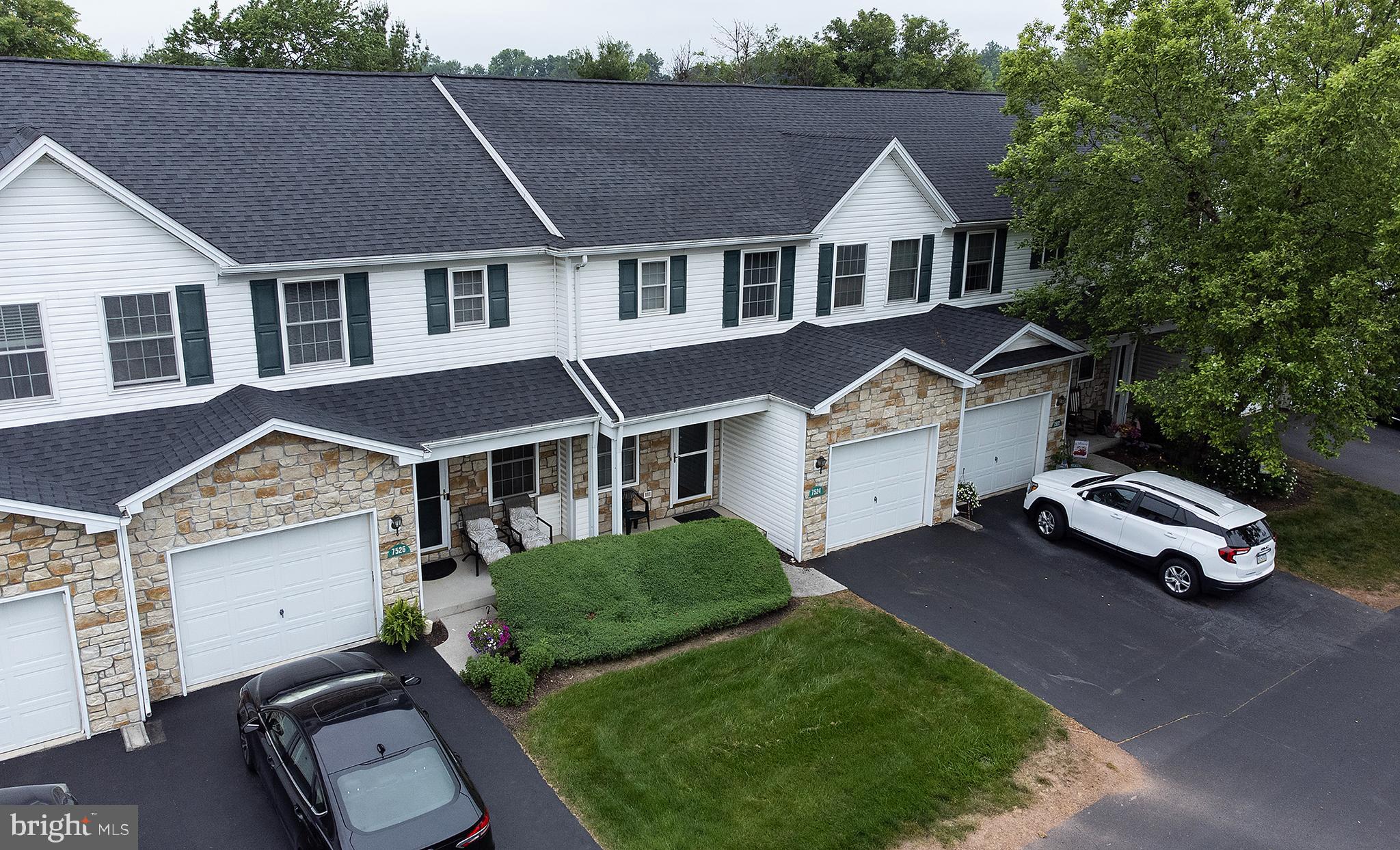 CLOVER LEE - Residential