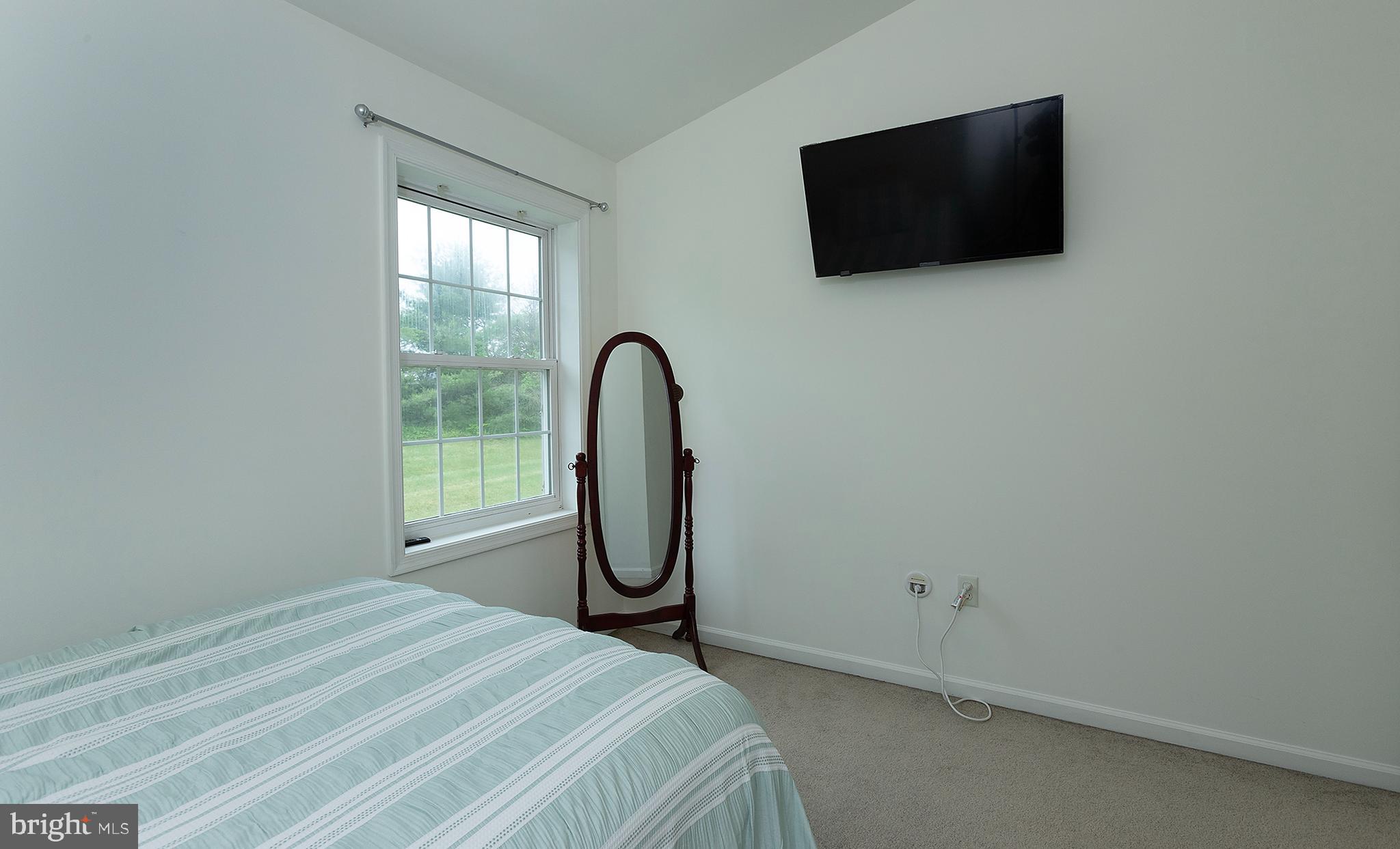 CLOVER LEE - Residential