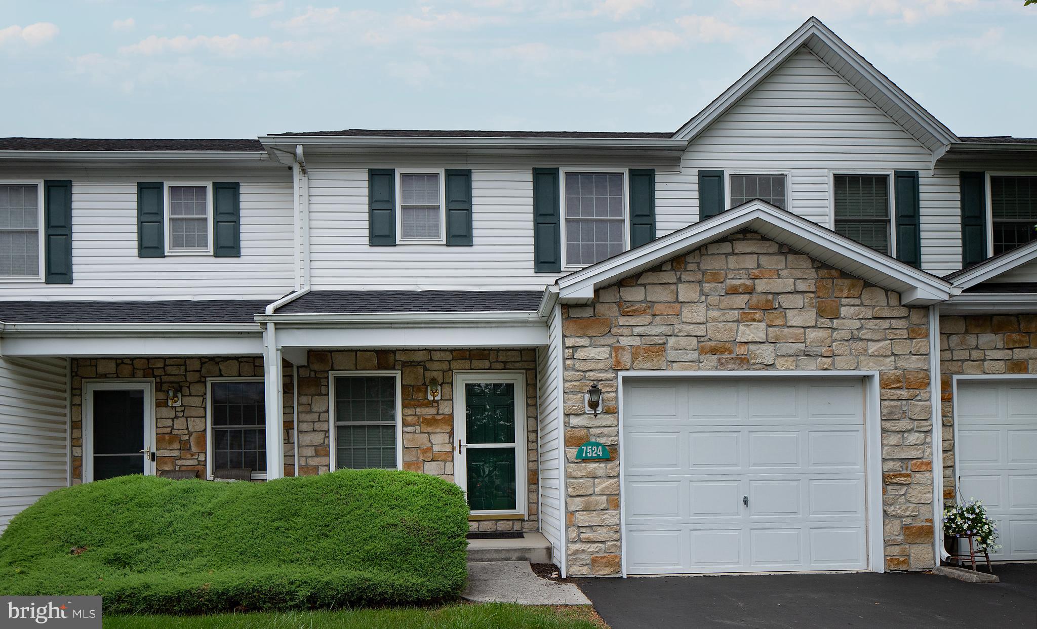 CLOVER LEE - Residential