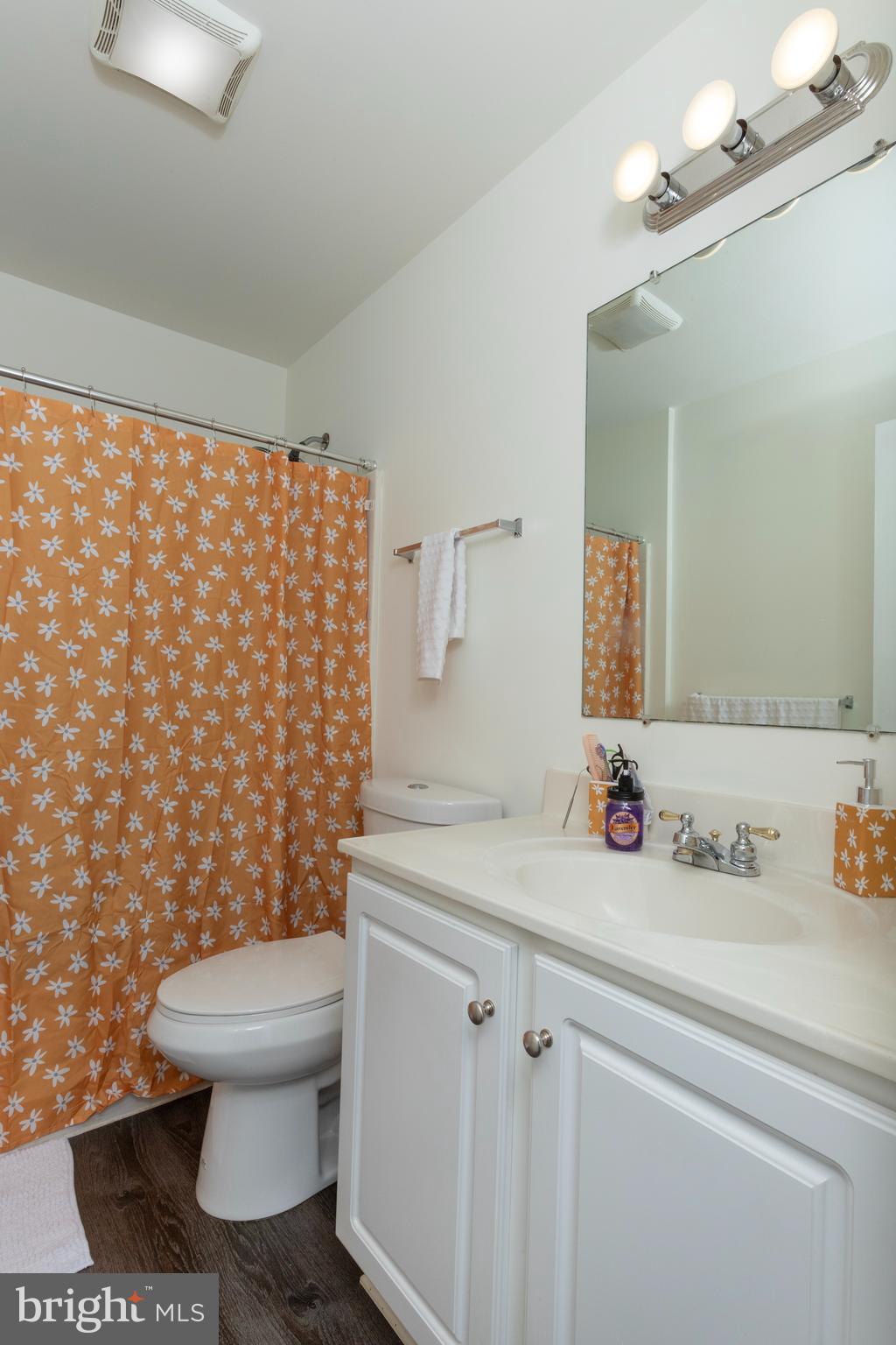 CLOVER LEE - Residential