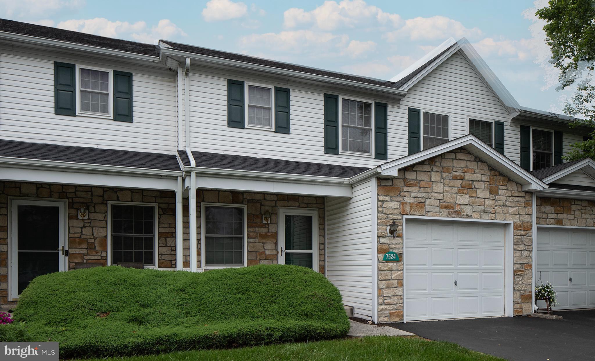 CLOVER LEE - Residential