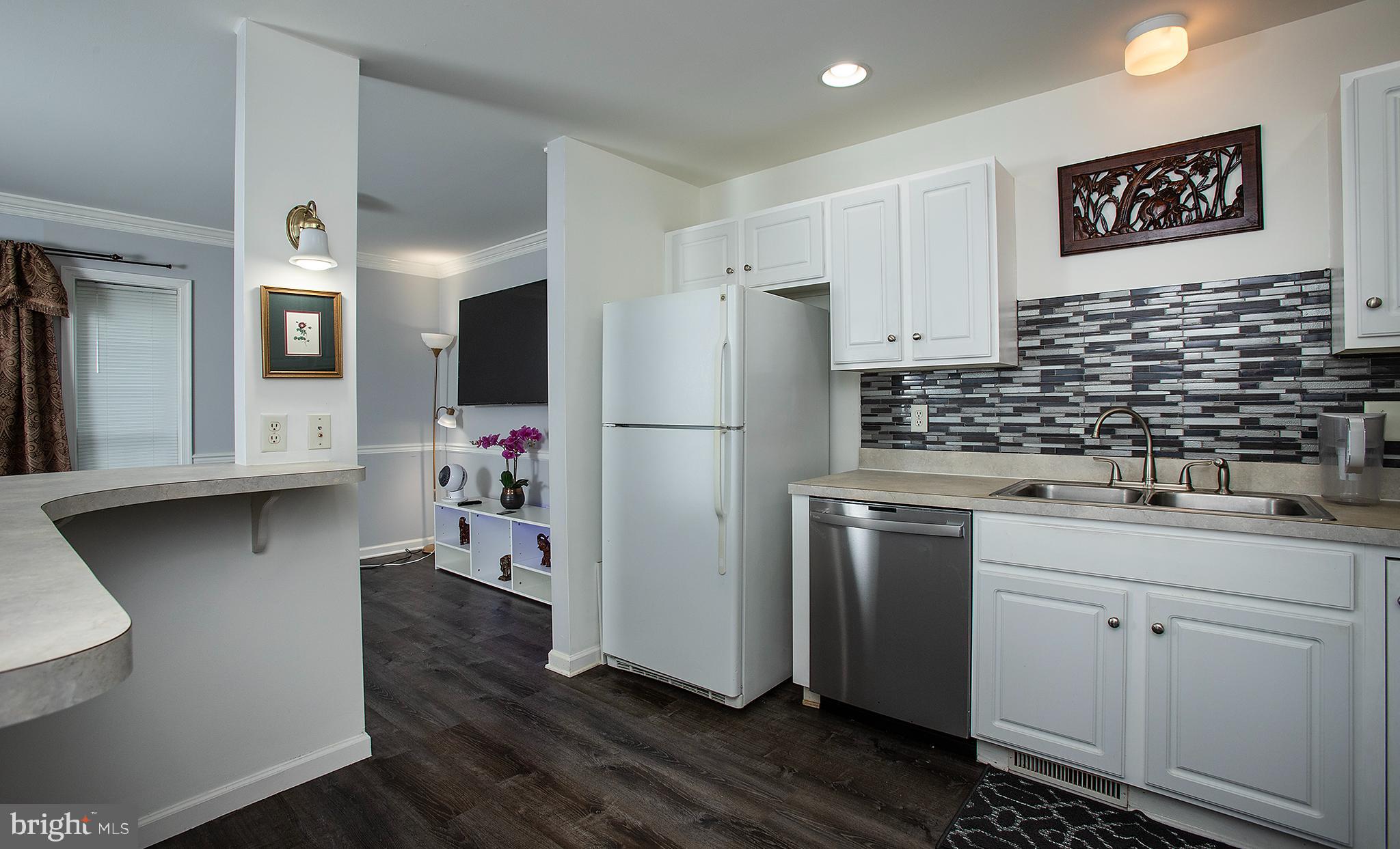 CLOVER LEE - Residential