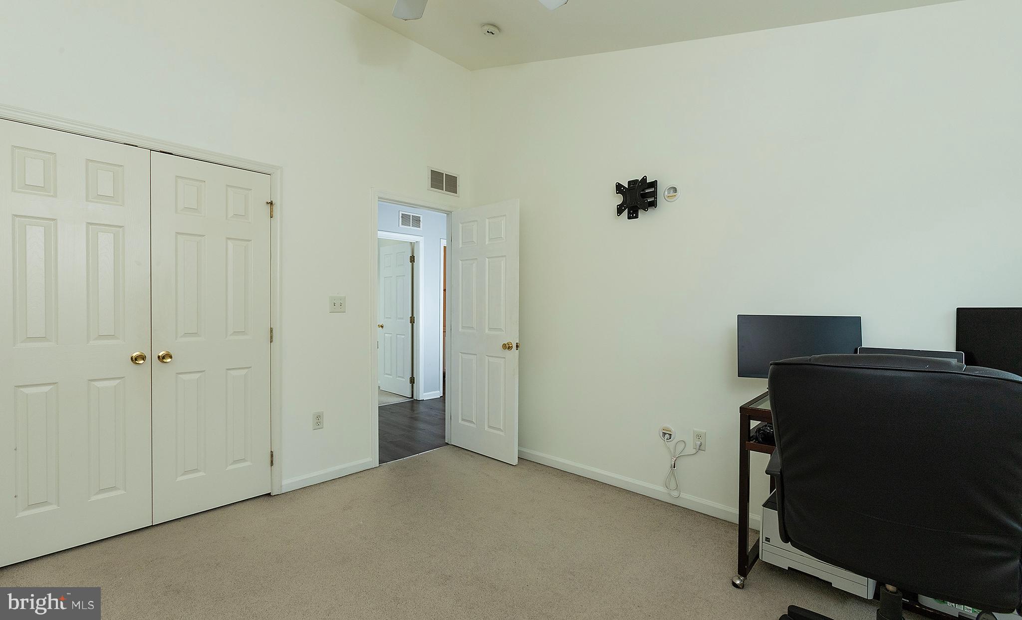 CLOVER LEE - Residential